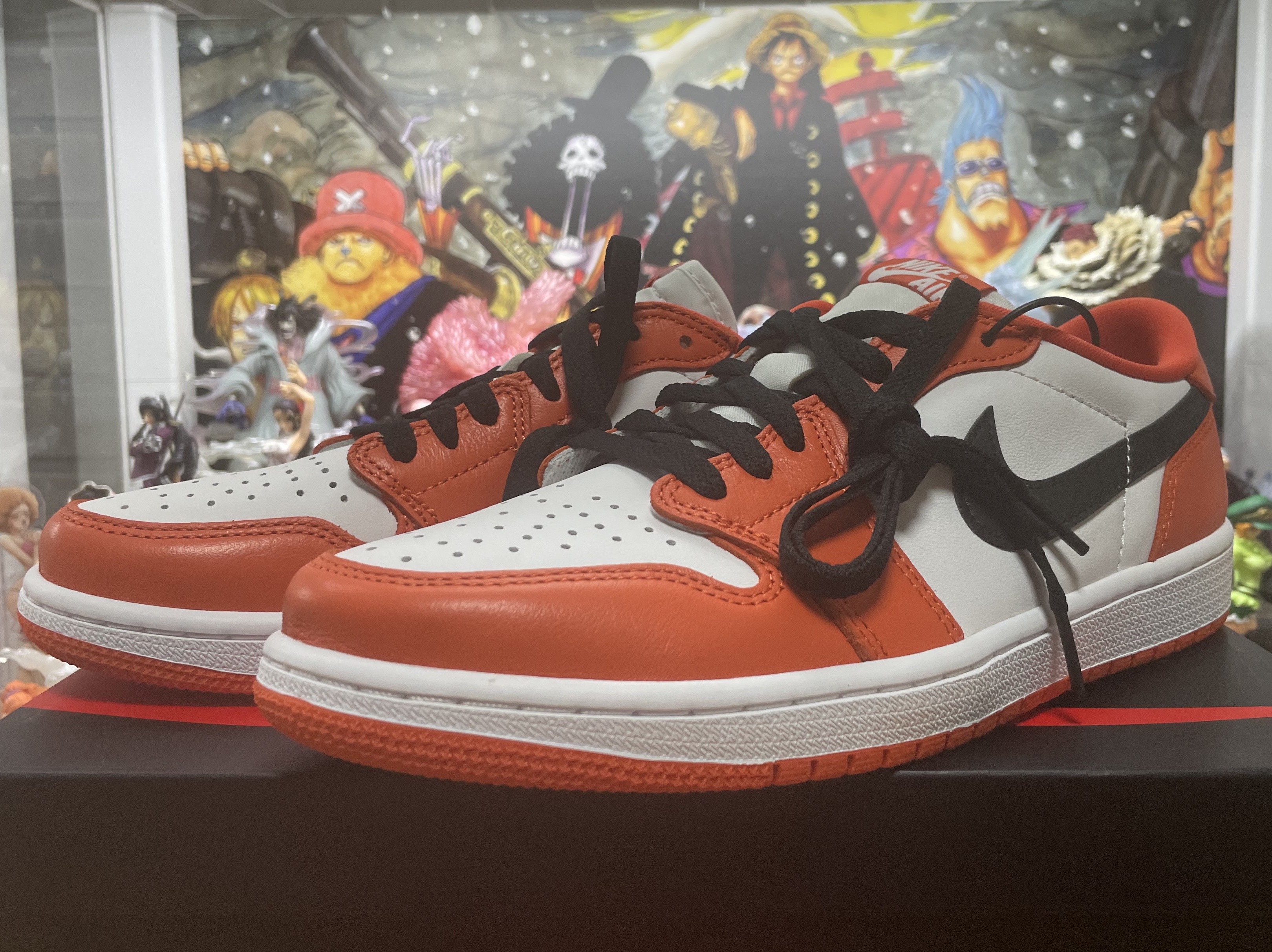 Jordan 1 Low OG Starfish 착용 스타일