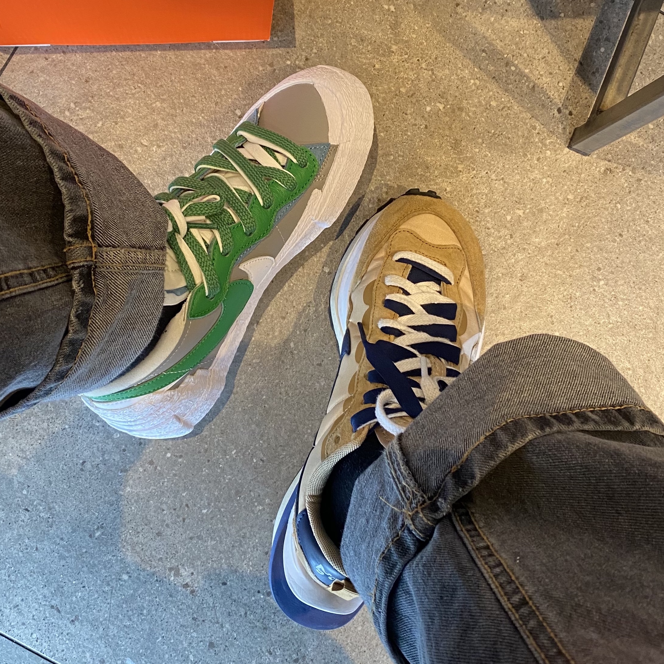 Nike x Sacai VaporWaffle Sesame and Blue Void, Nike x Sacai Blazer Low Classic Green 착용 스타일