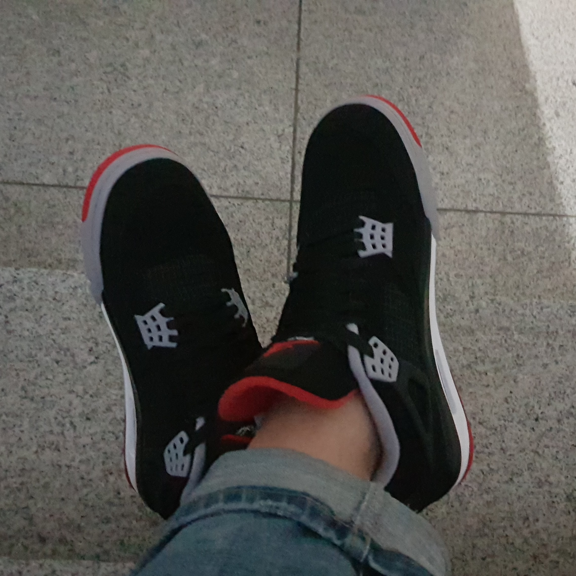 Jordan 4 Retro Bred 2019 착용 스타일 - 1