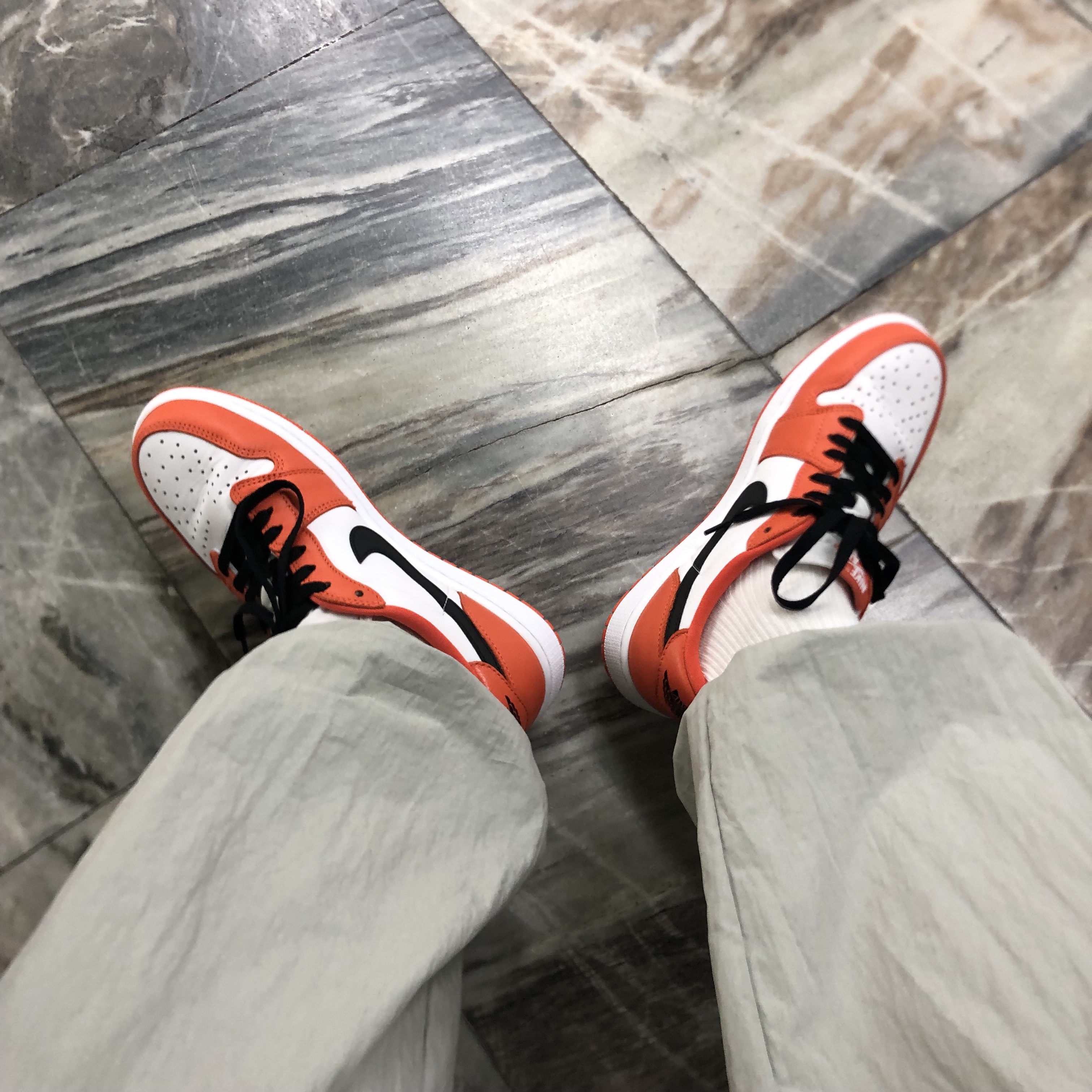 Jordan 1 Low OG Starfish 착용 스타일