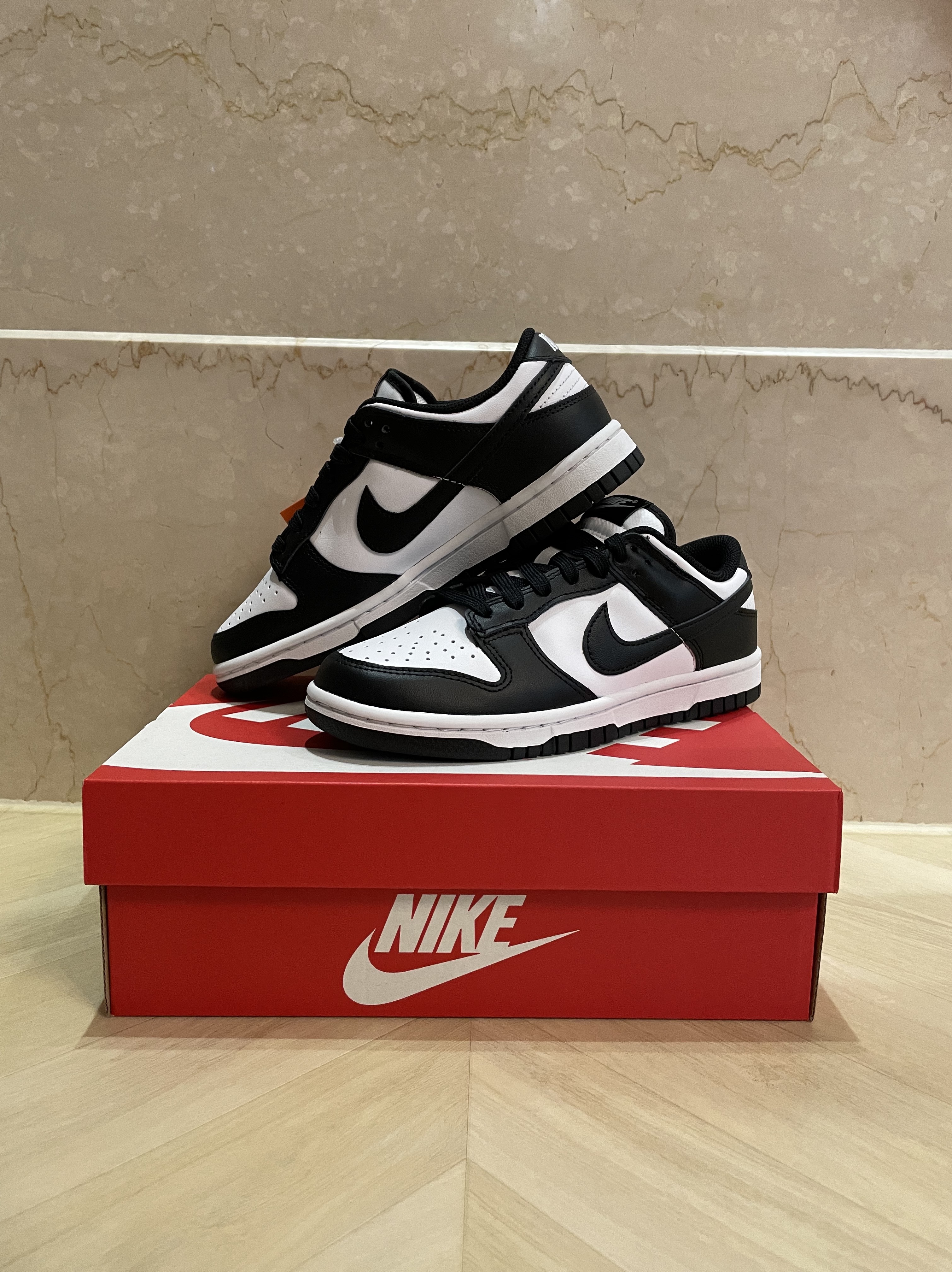 Nike Dunk Low Retro Black 착용 스타일