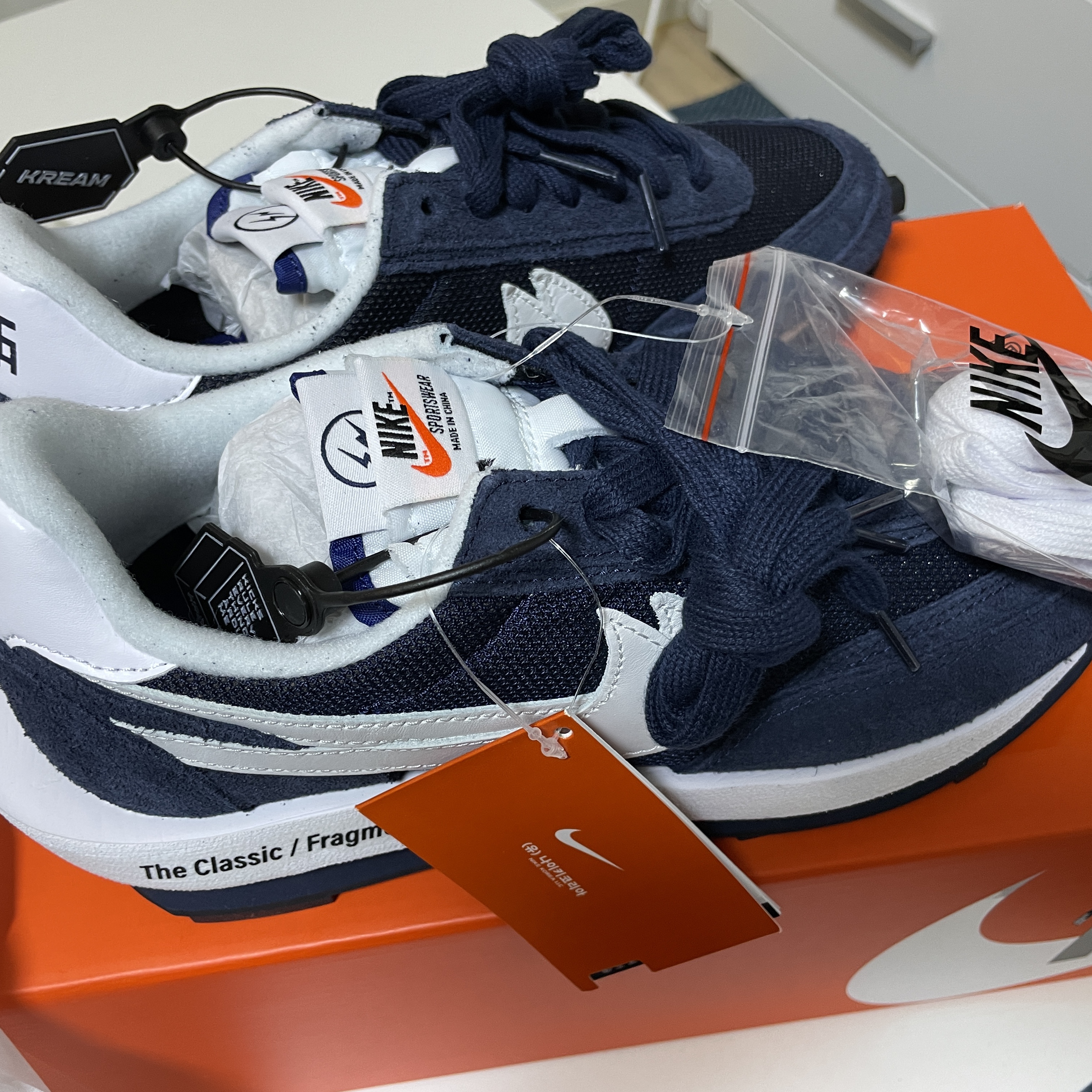 Nike x Sacai x Fragment LDWaffle Blackened Blue 착용 스타일 - 2