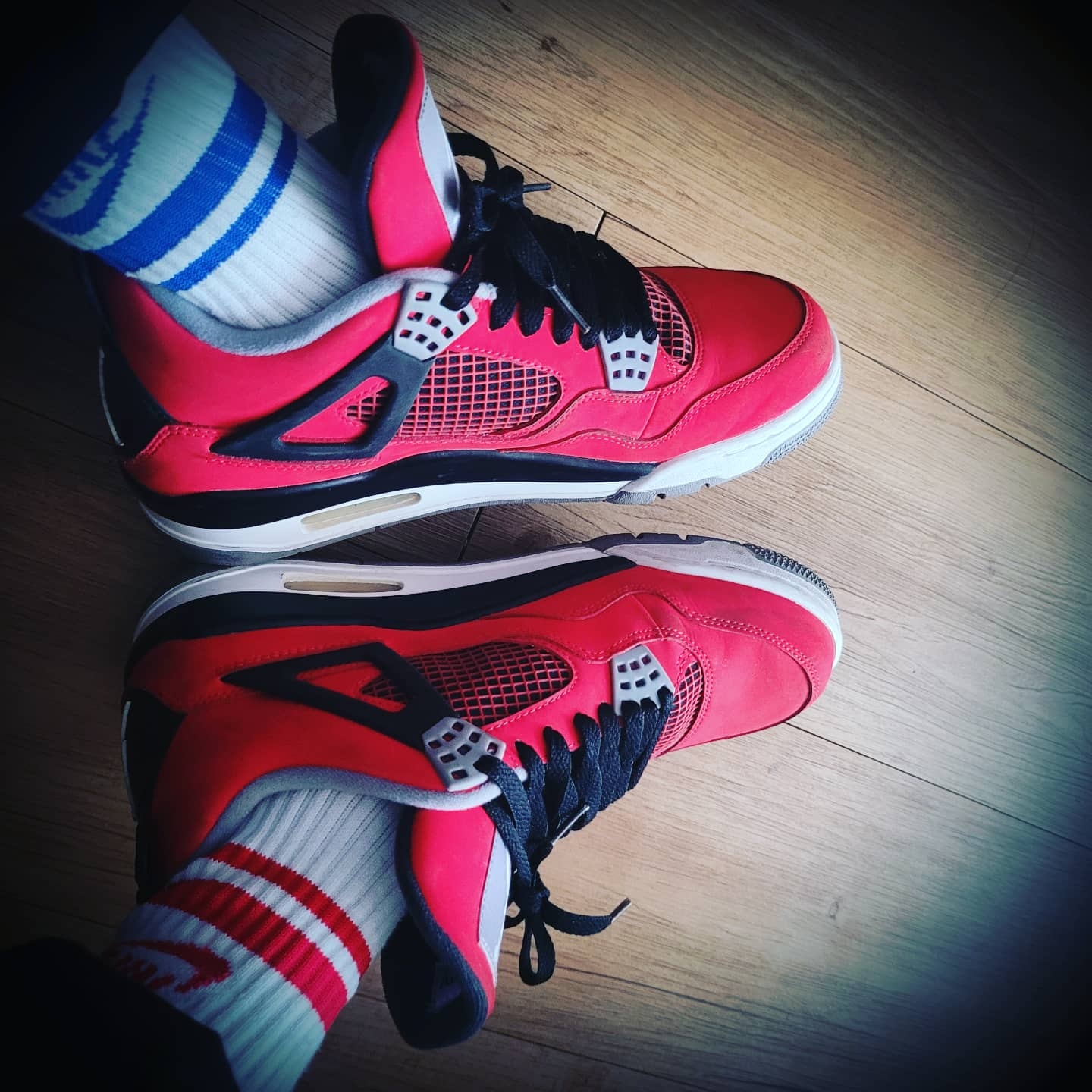 Jordan 4 Retro Toro Bravo 착용 스타일 - 2
