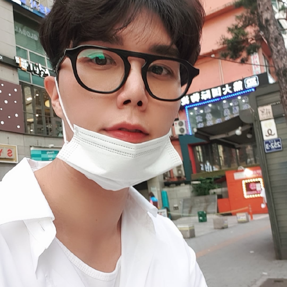 KREAM 프로필 이미지