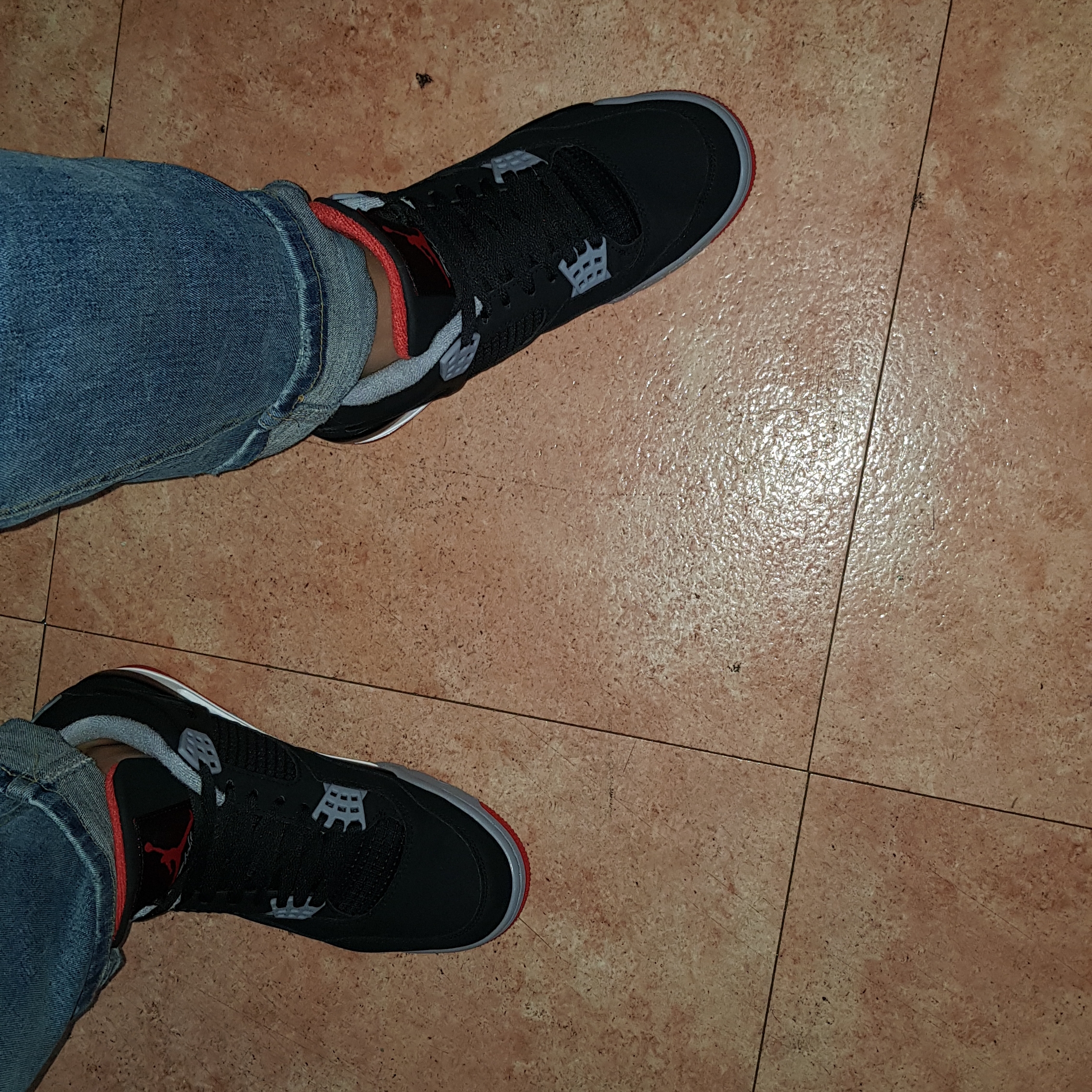 Jordan 4 Retro Bred 2019 착용 스타일 - 2