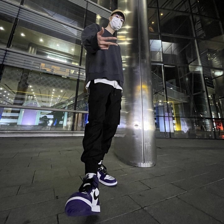 Jordan 1 Retro High OG Court Purple 2020 착용 스타일 - 2