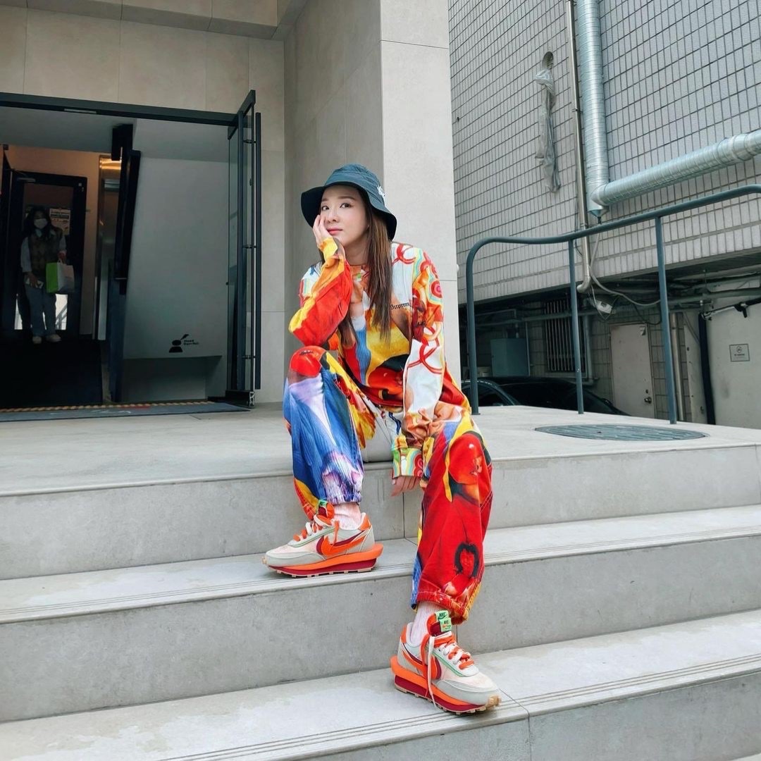 Nike x Sacai x Clot LDWaffle Orange Blaze 착용 스타일 - 2