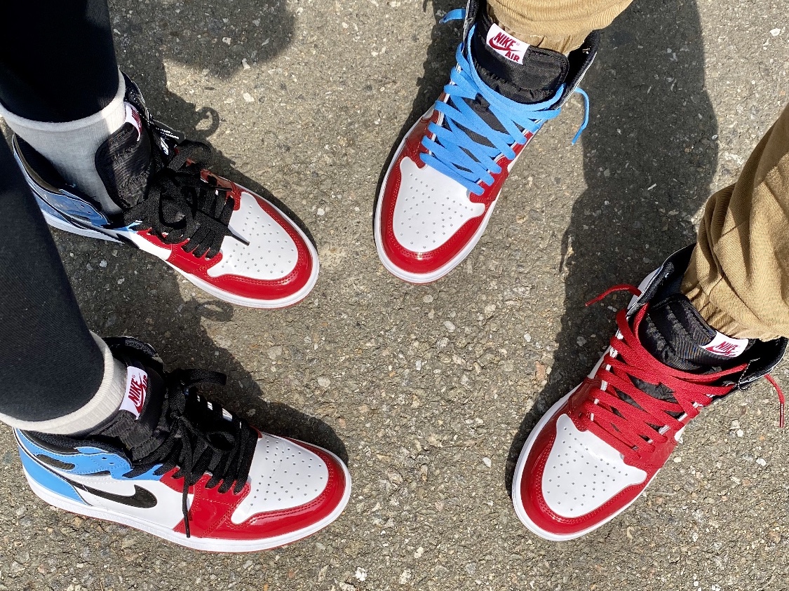 Jordan 1 Retro High Fearless UNC Chicago 착용 스타일 - 2