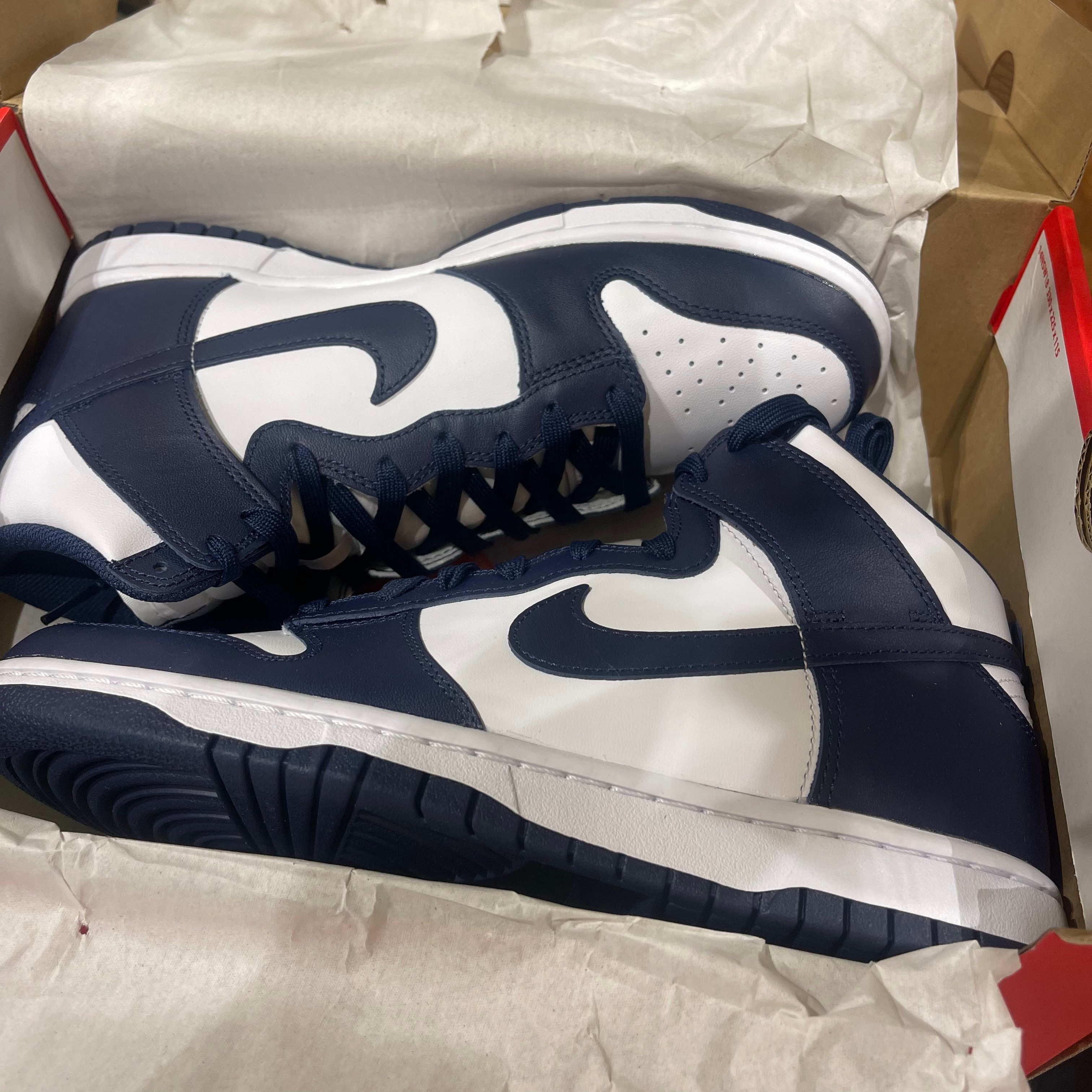 Nike Dunk High Retro Championship Navy 착용 스타일 - 2