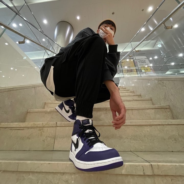 Jordan 1 Retro High OG Court Purple 2020 착용 스타일 - 3
