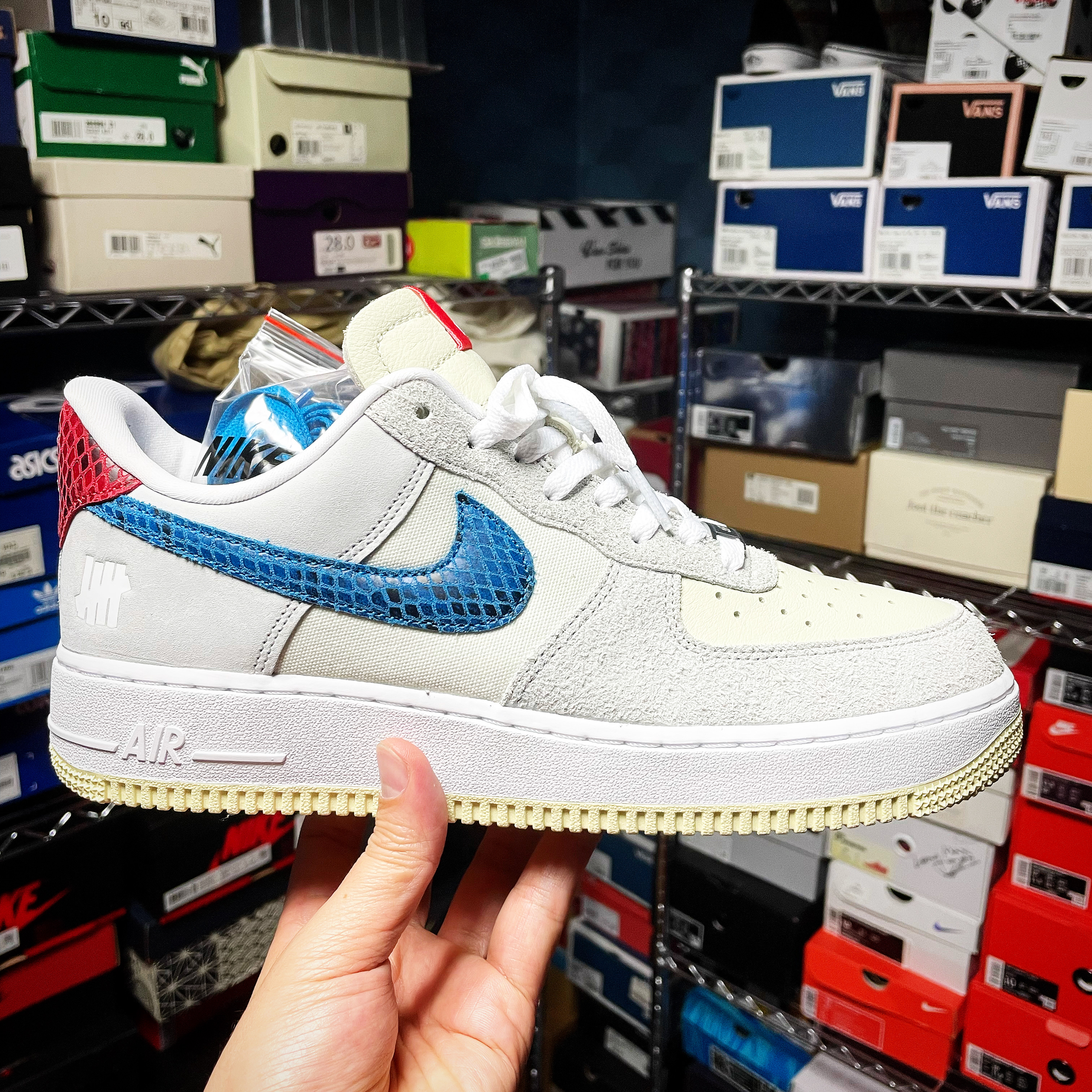 Nike x Undefeated Air Force 1 Low SP 5 On It 착용 스타일