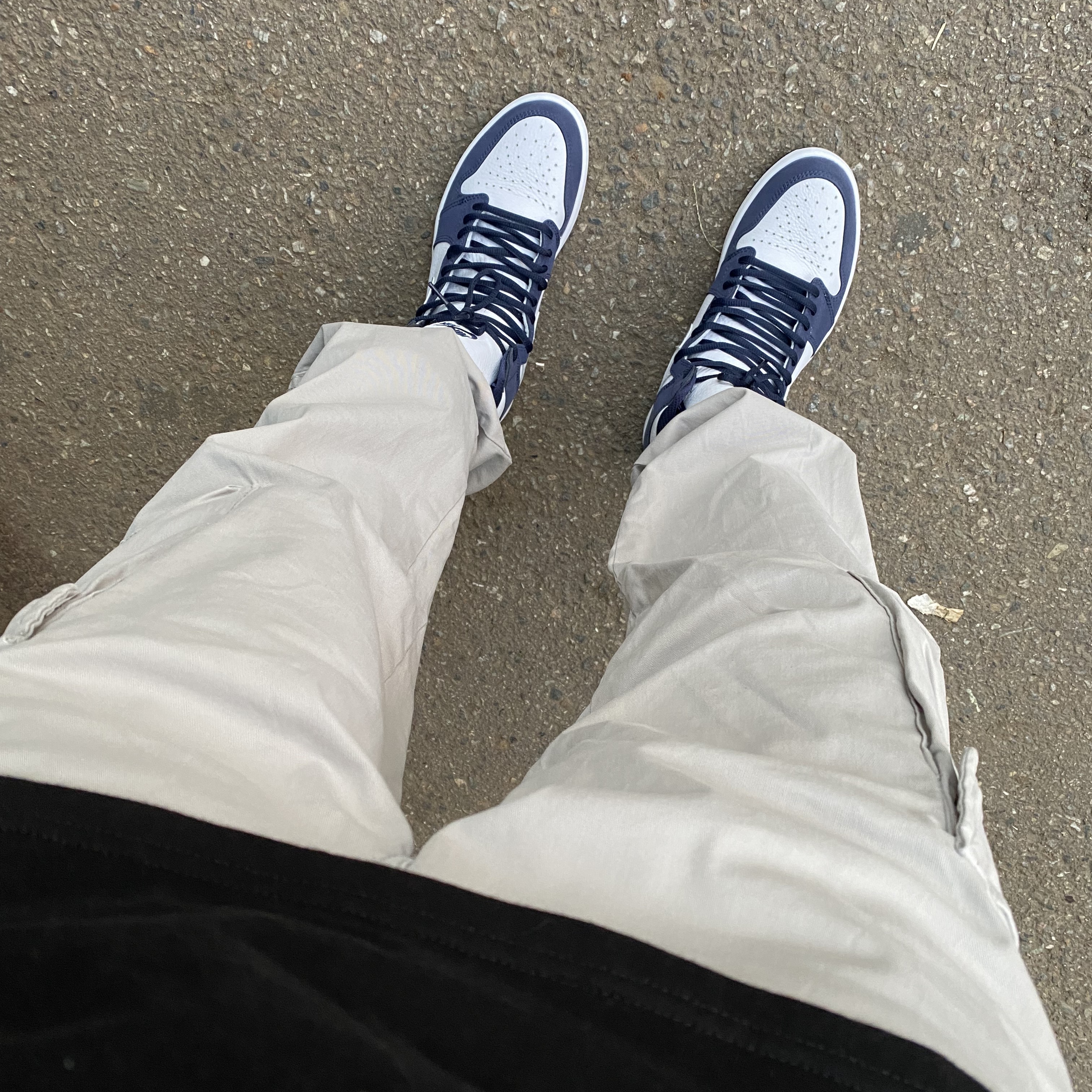 Jordan 1 Retro High OG CO.JP Midnight Navy 착용 스타일 - 3