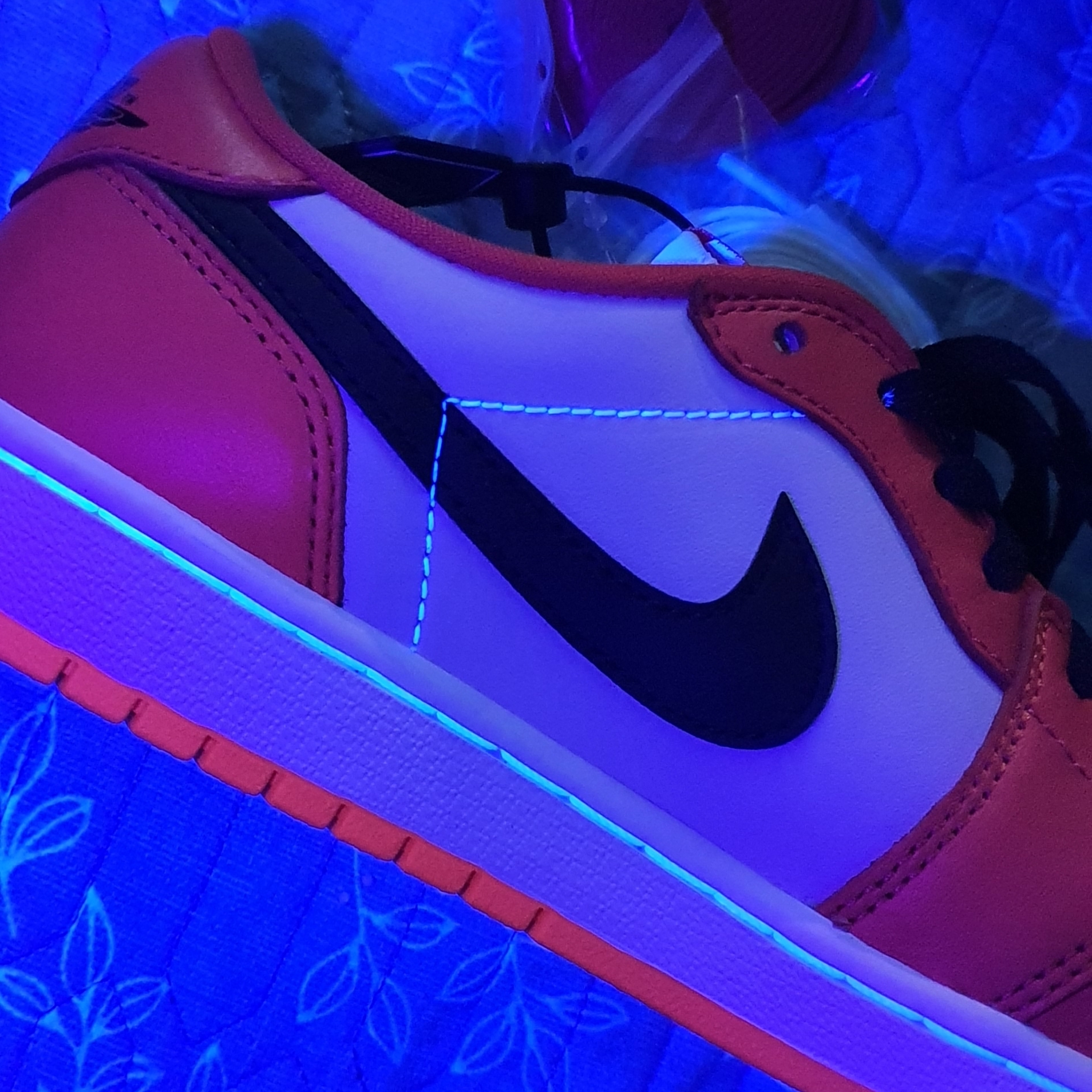 Jordan 1 Low OG Starfish 착용 스타일 - 4
