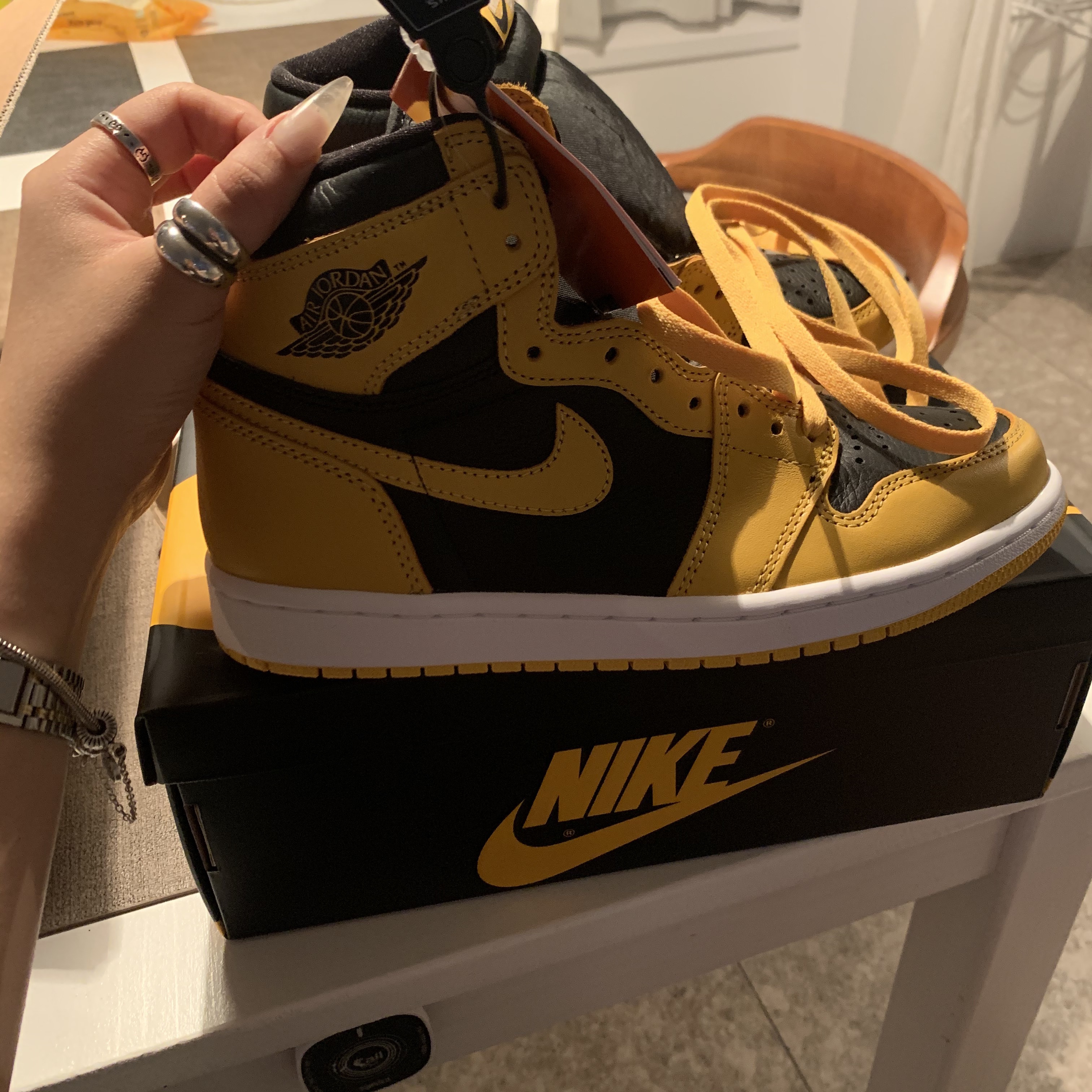 Jordan 1 Retro High OG Pollen 착용 스타일 - 2