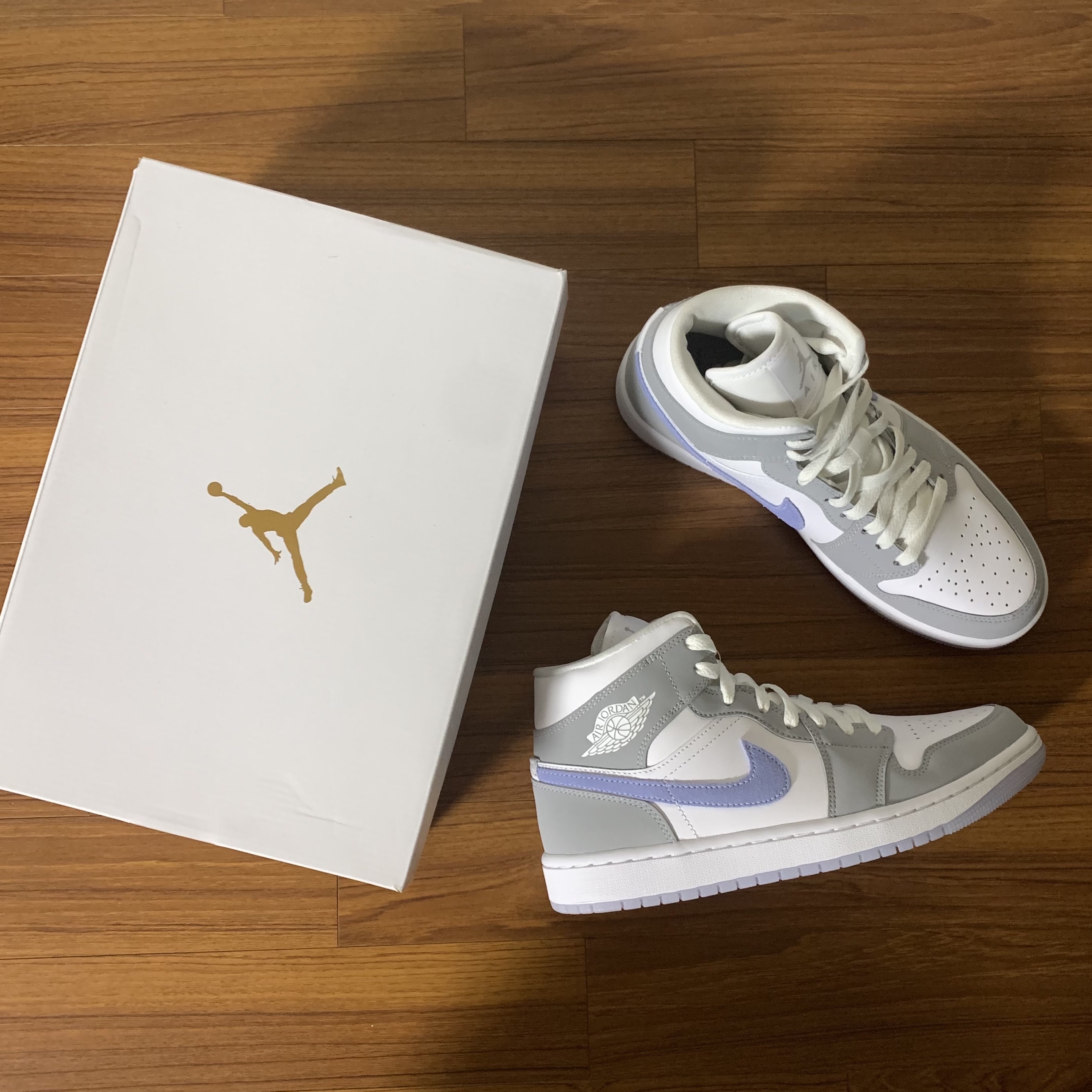 (W) Jordan 1 Mid Wolf Grey 착용 스타일 - 2