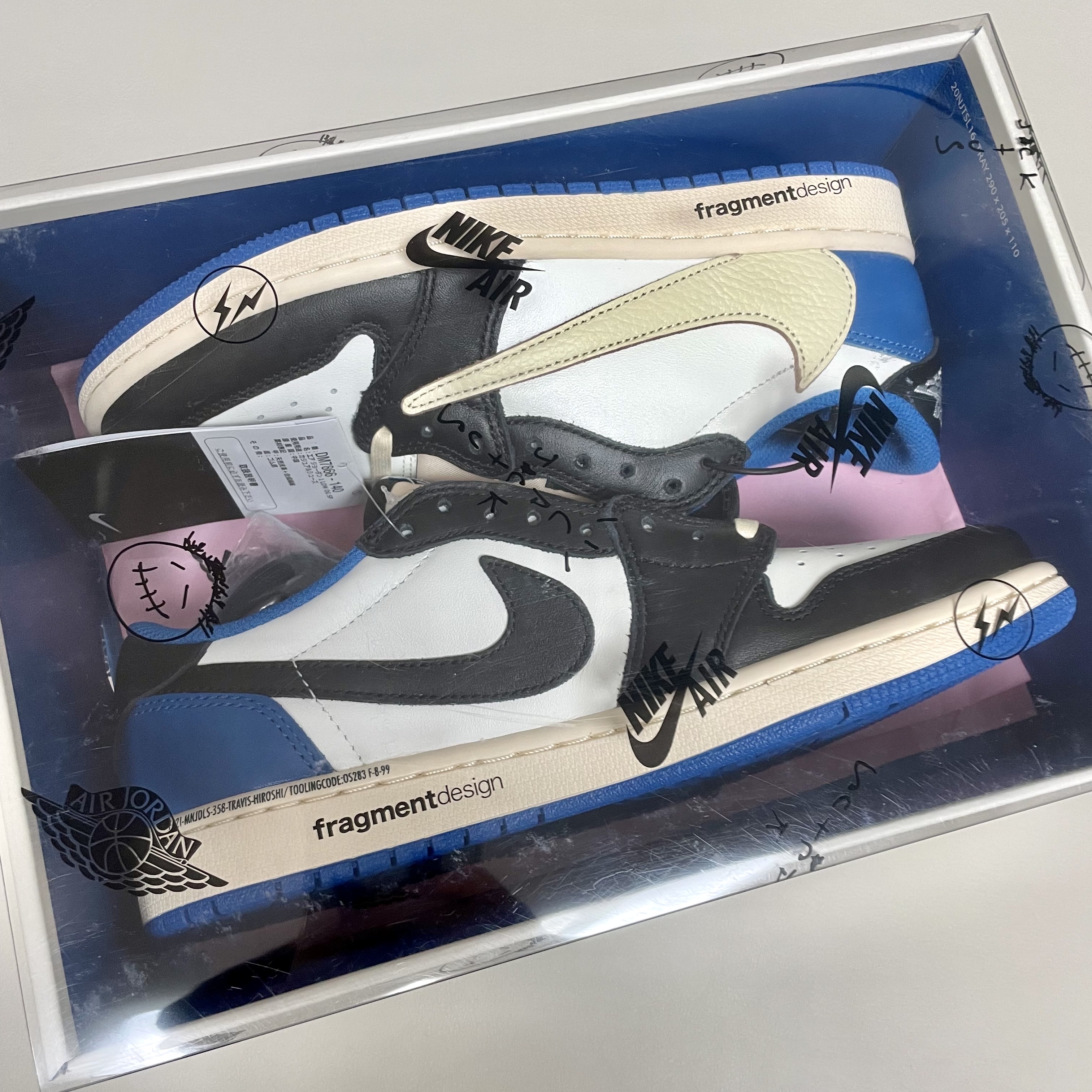 Jordan 1 x Travis Scott x Fragment Retro Low OG SP Military Blue 착용 스타일 - 2