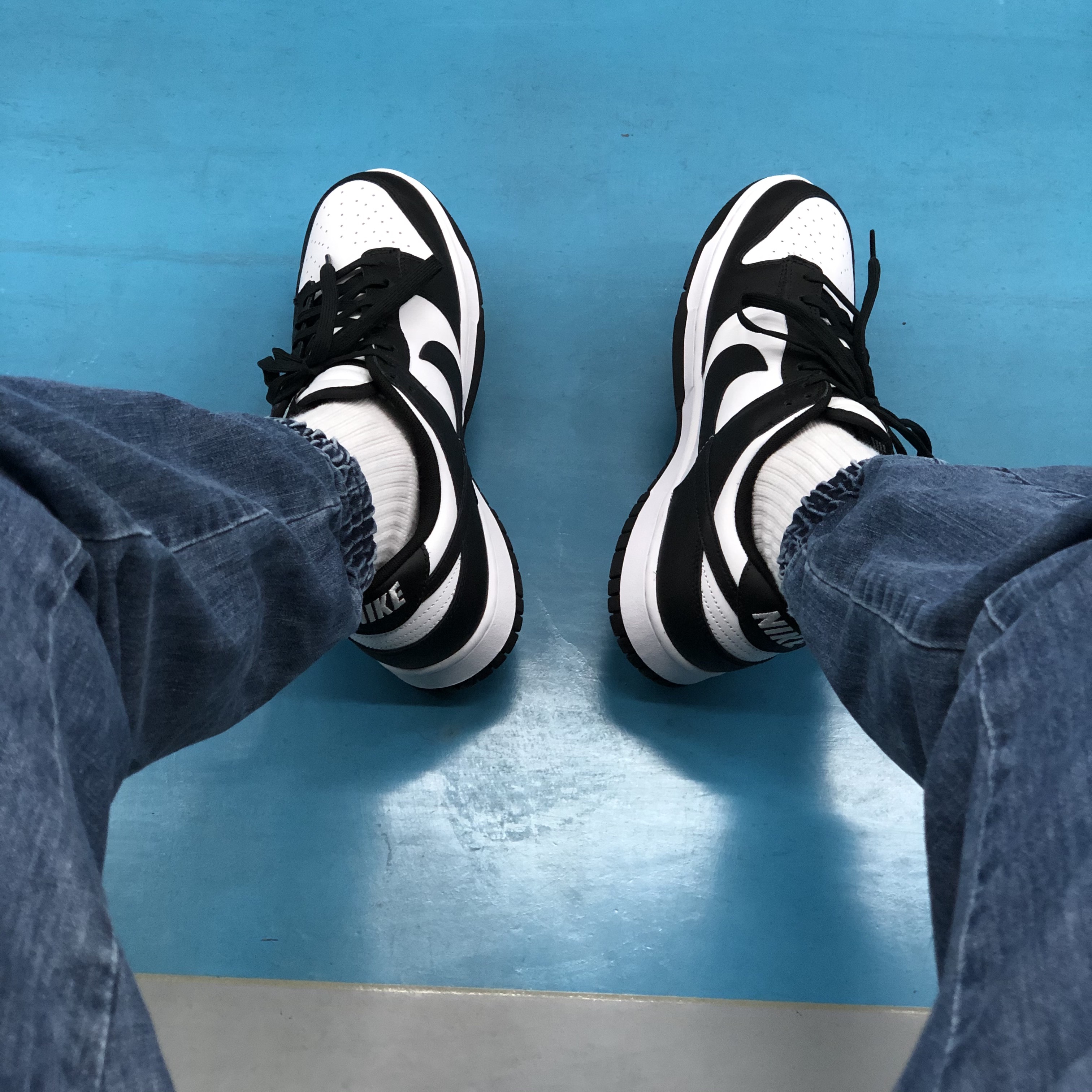 Nike Dunk Low Retro Black 착용 스타일 - 1