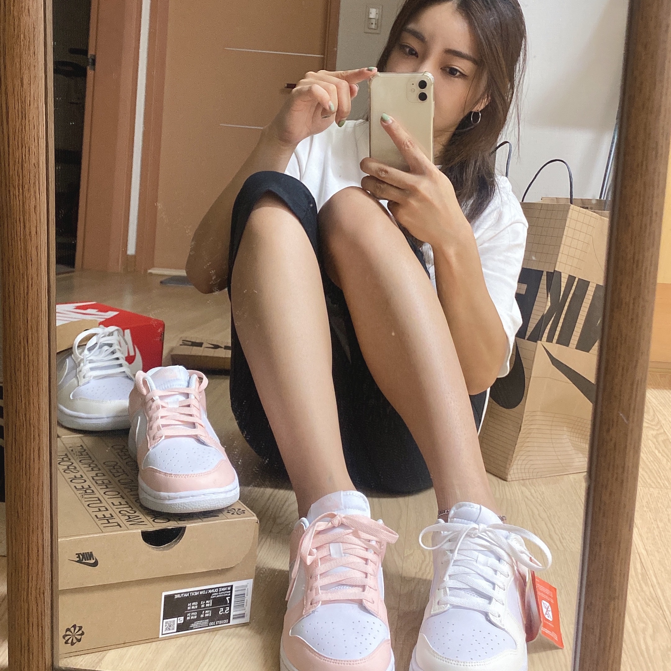 (W) Nike Dunk Low Next Nature Pale Coral, (W) Nike Dunk Low Next Nature Sail 착용 스타일 - 1