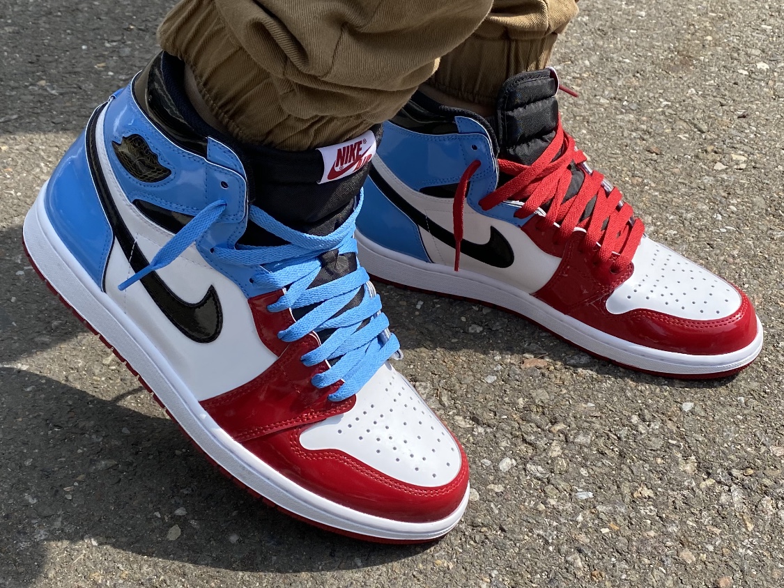 Jordan 1 Retro High Fearless UNC Chicago 착용 스타일 - 1