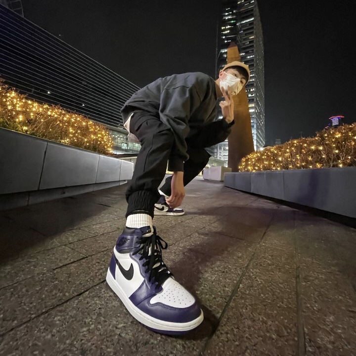 Jordan 1 Retro High OG Court Purple 2020 착용 스타일 - 1