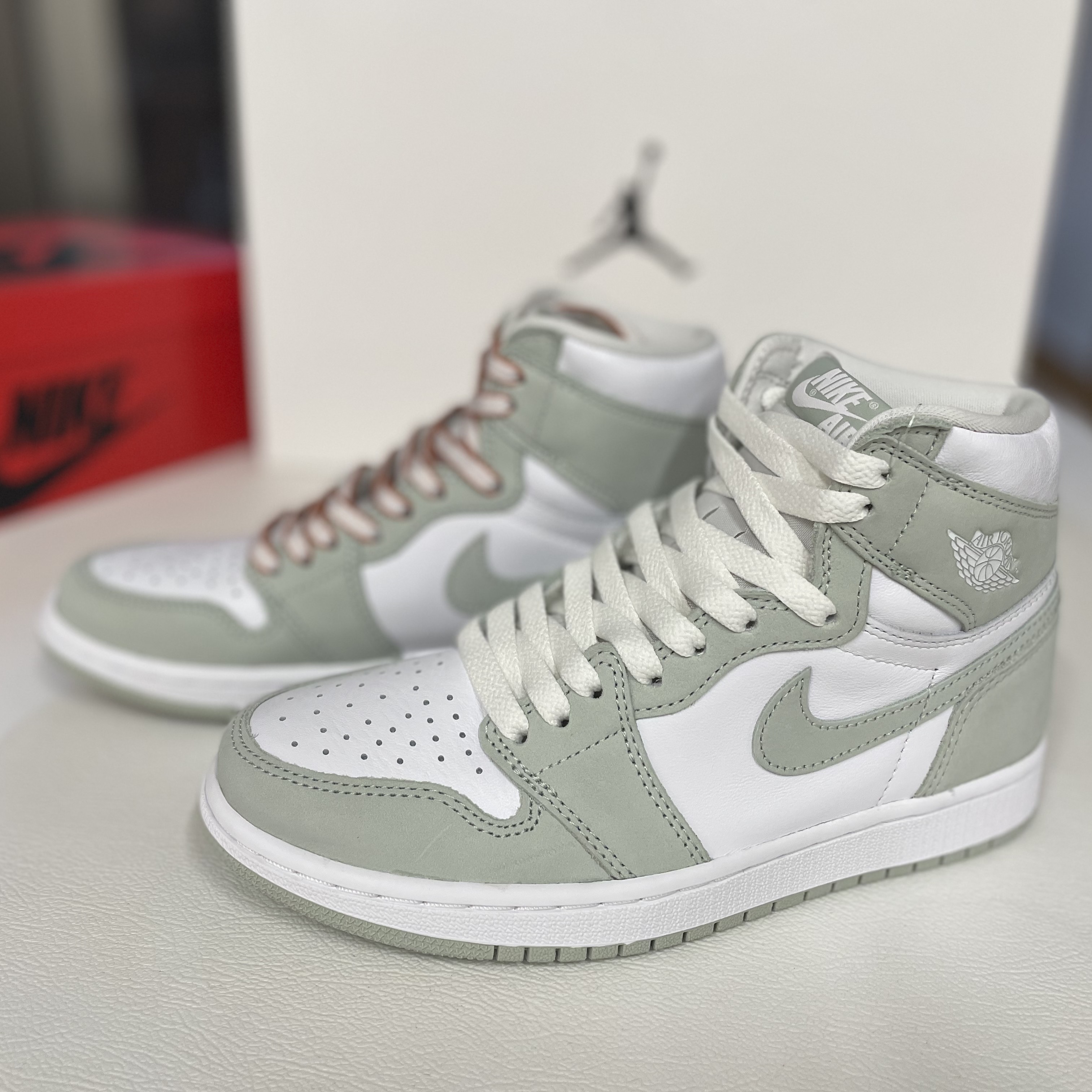 (W) Jordan 1 Retro High OG Seafoam 착용 스타일