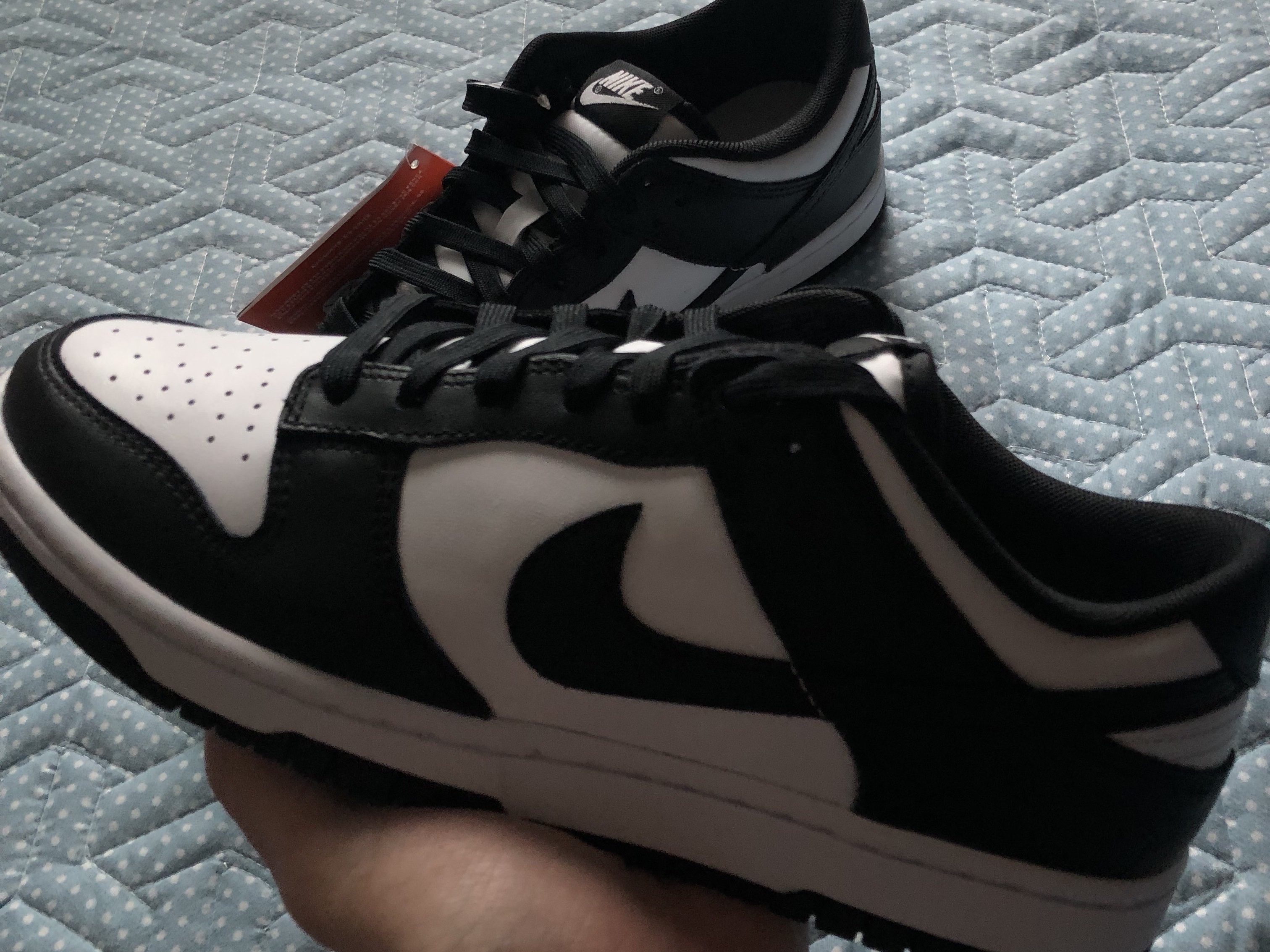 Nike Dunk Low Retro Black 착용 스타일 - 2