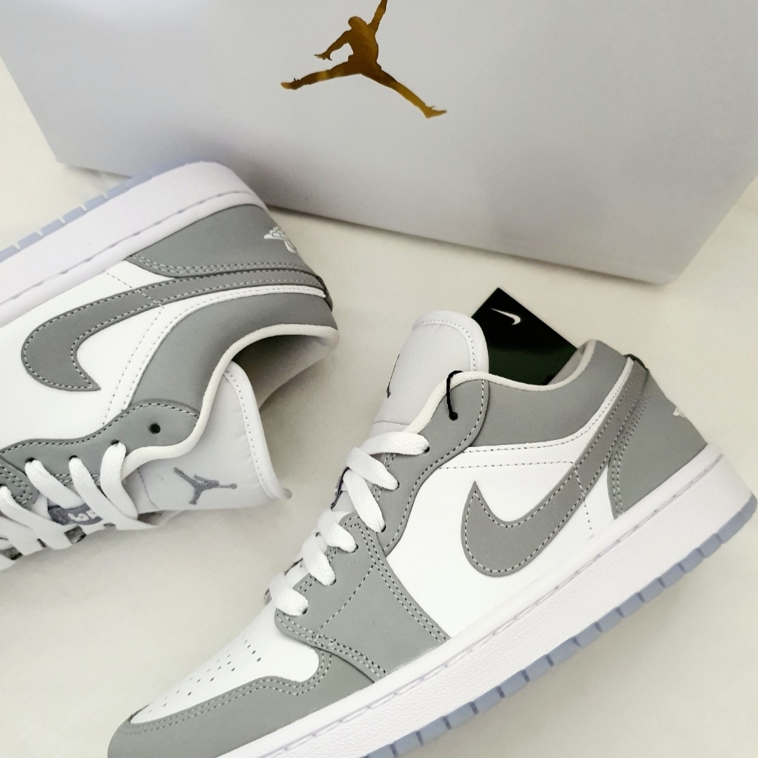 (W) Jordan 1 Low White Wolf Grey 착용 스타일 - 1