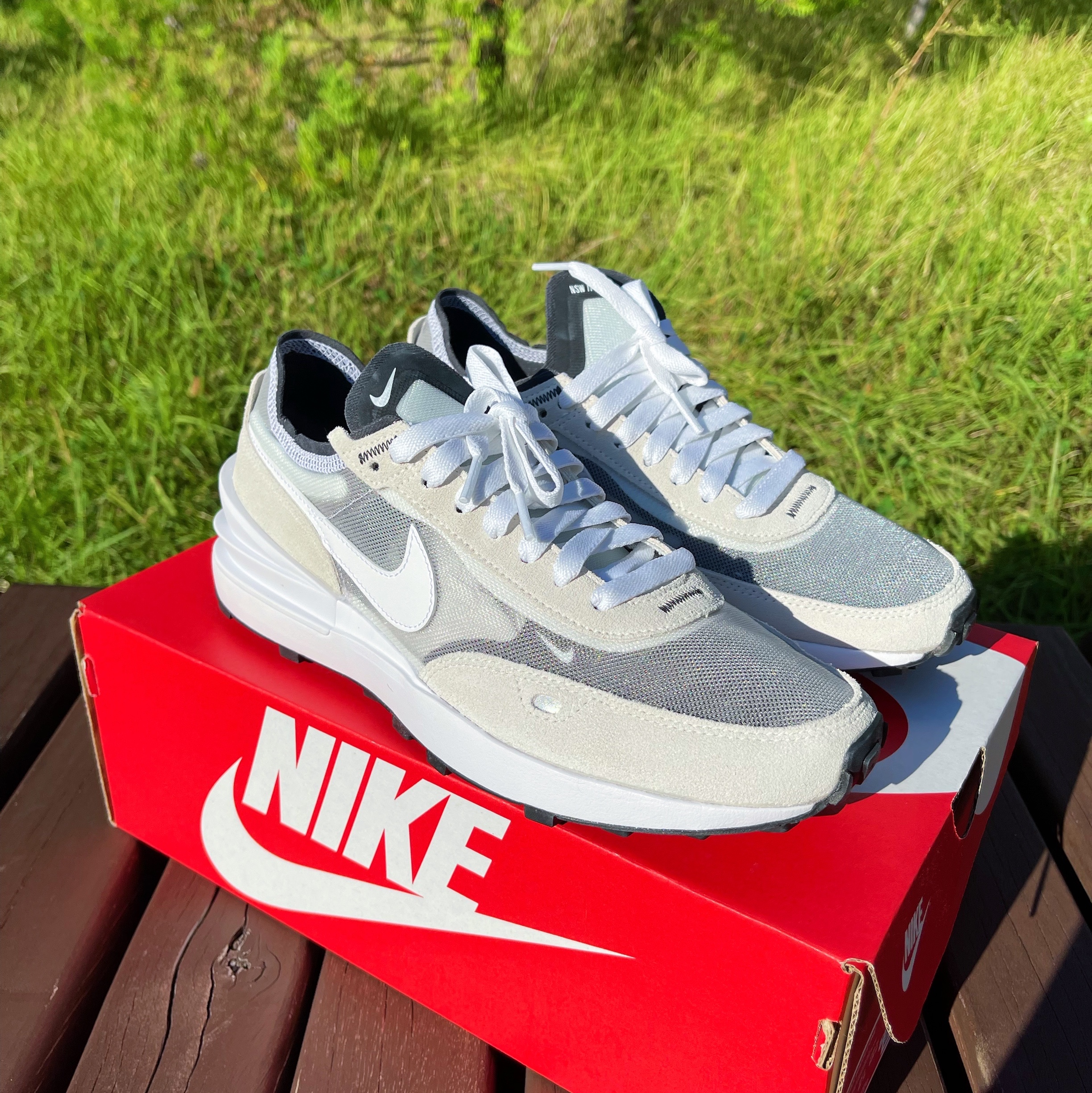 Nike Waffle One Infinite Lilac 착용 스타일 - 2