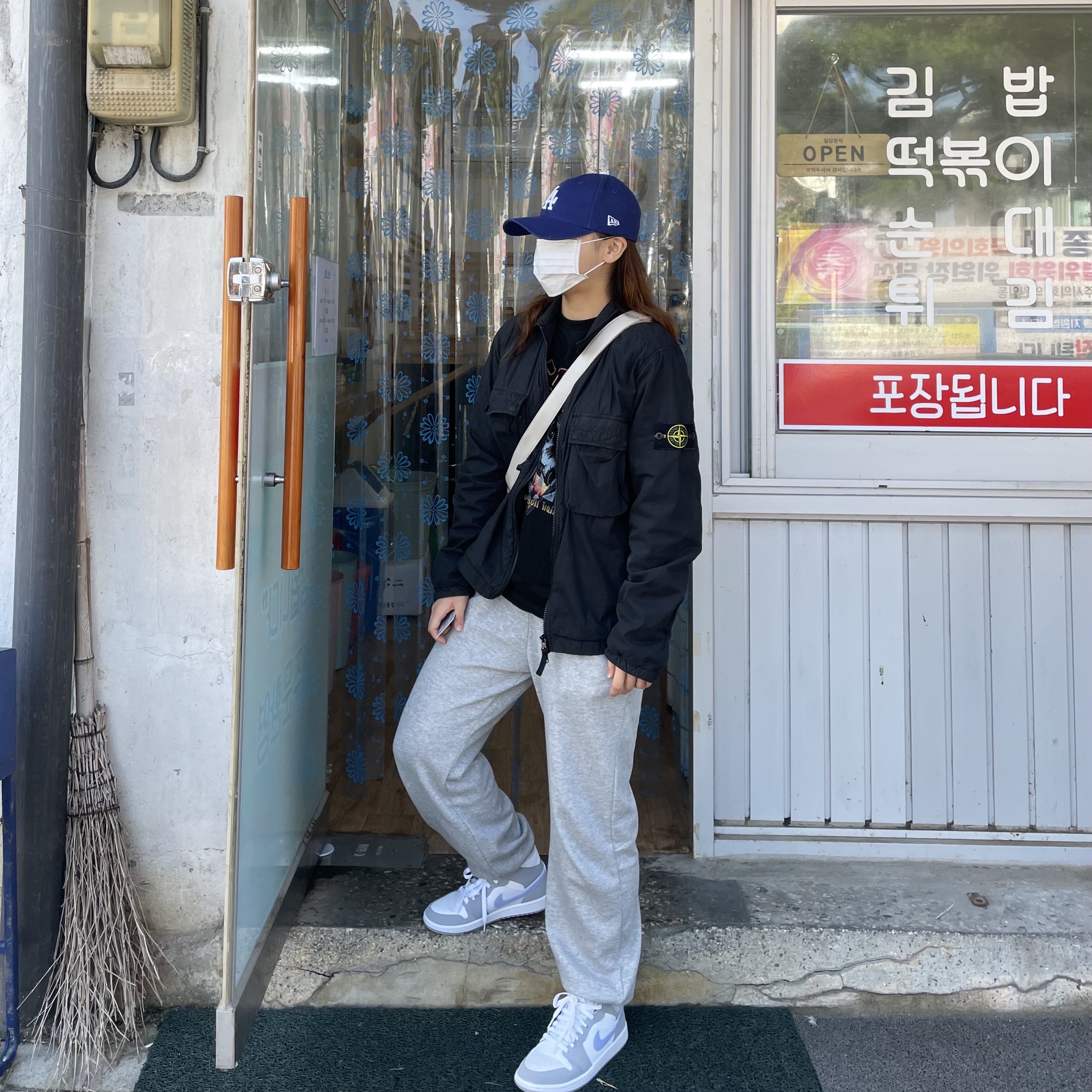 (W) Jordan 1 Mid Wolf Grey 착용 스타일