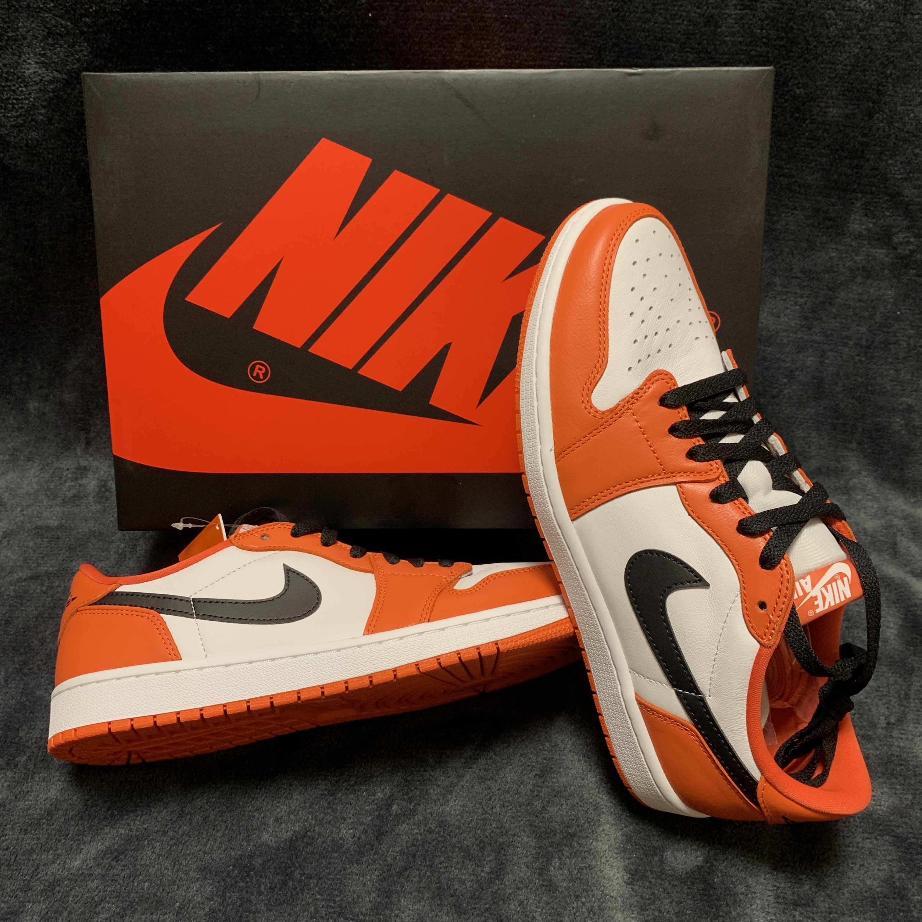 Jordan 1 Low OG Starfish 착용 스타일 - 1