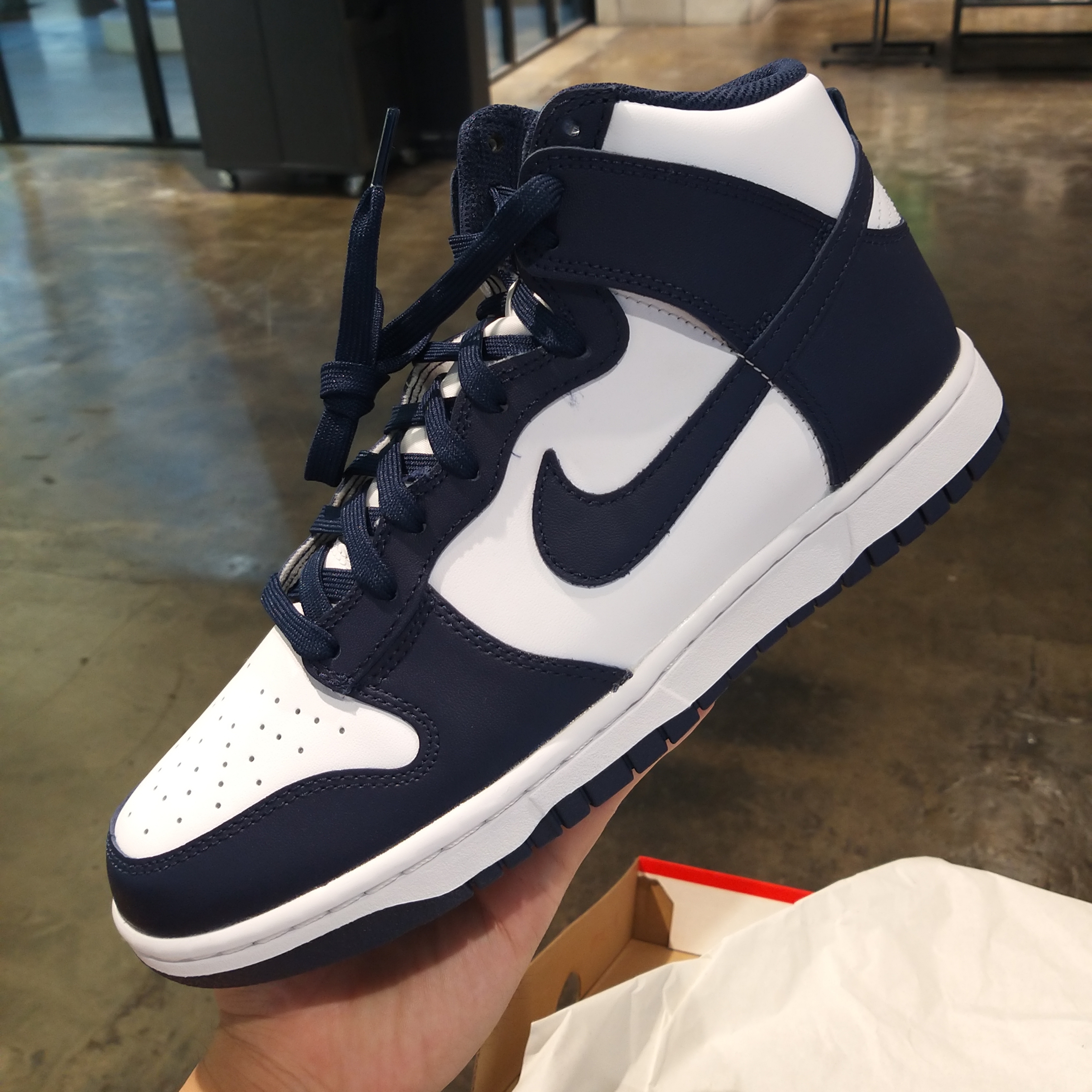 Nike Dunk High Retro Championship Navy 착용 스타일