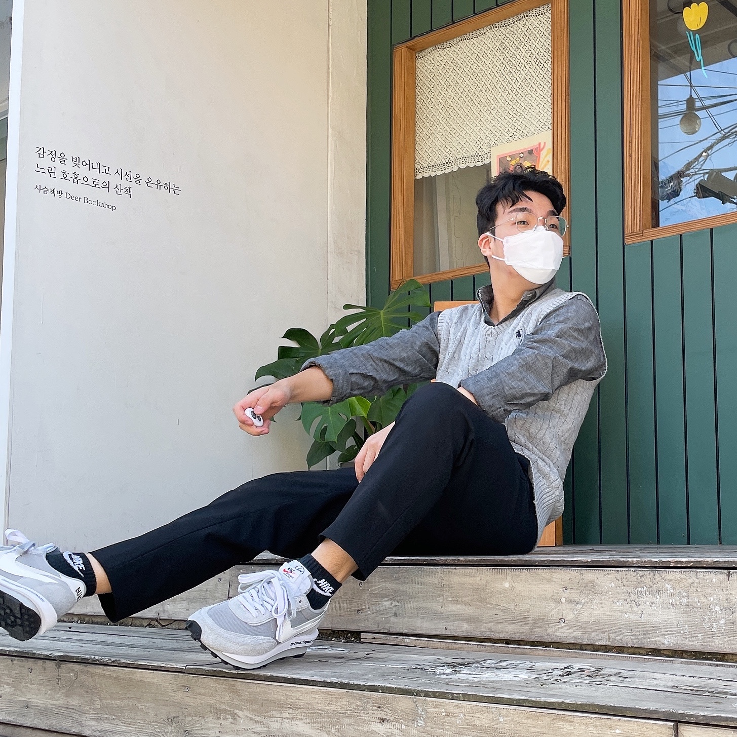 Nike x Sacai x Fragment LDWaffle Light Smoke Grey 착용 스타일 - 2