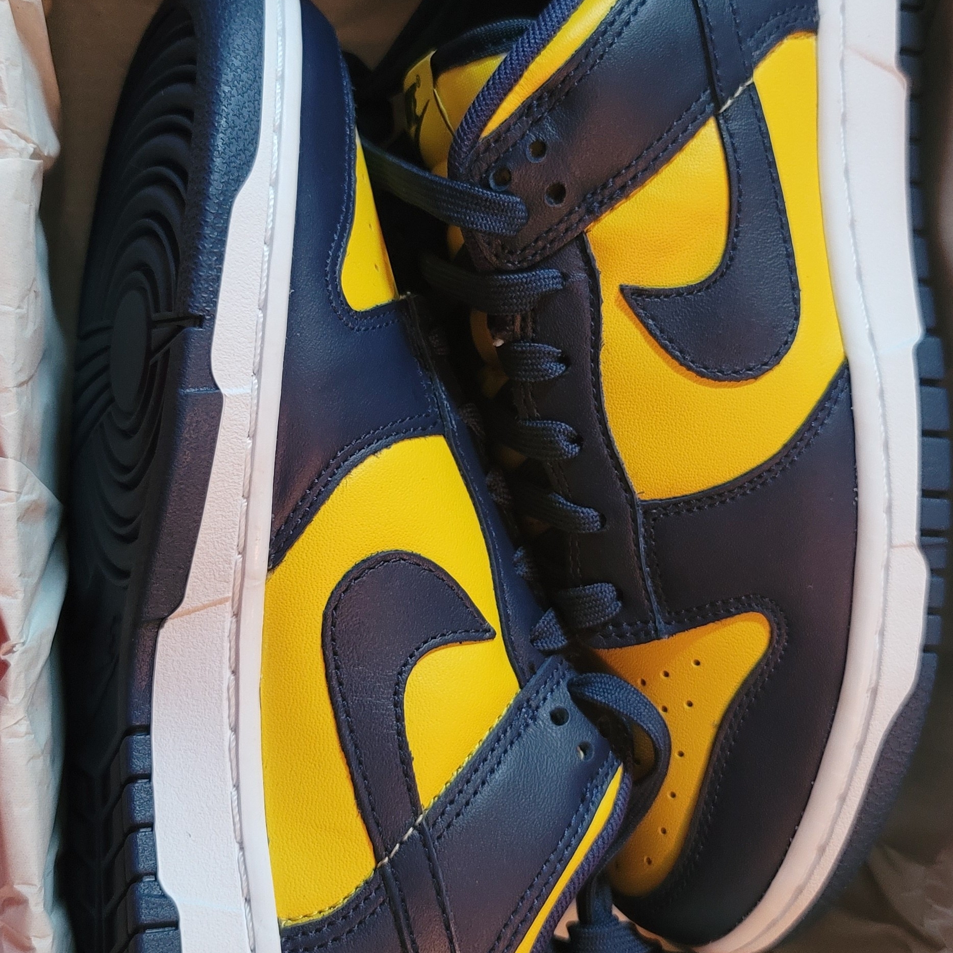 Nike Dunk Low Retro Varsity Maize 착용 스타일 - 3