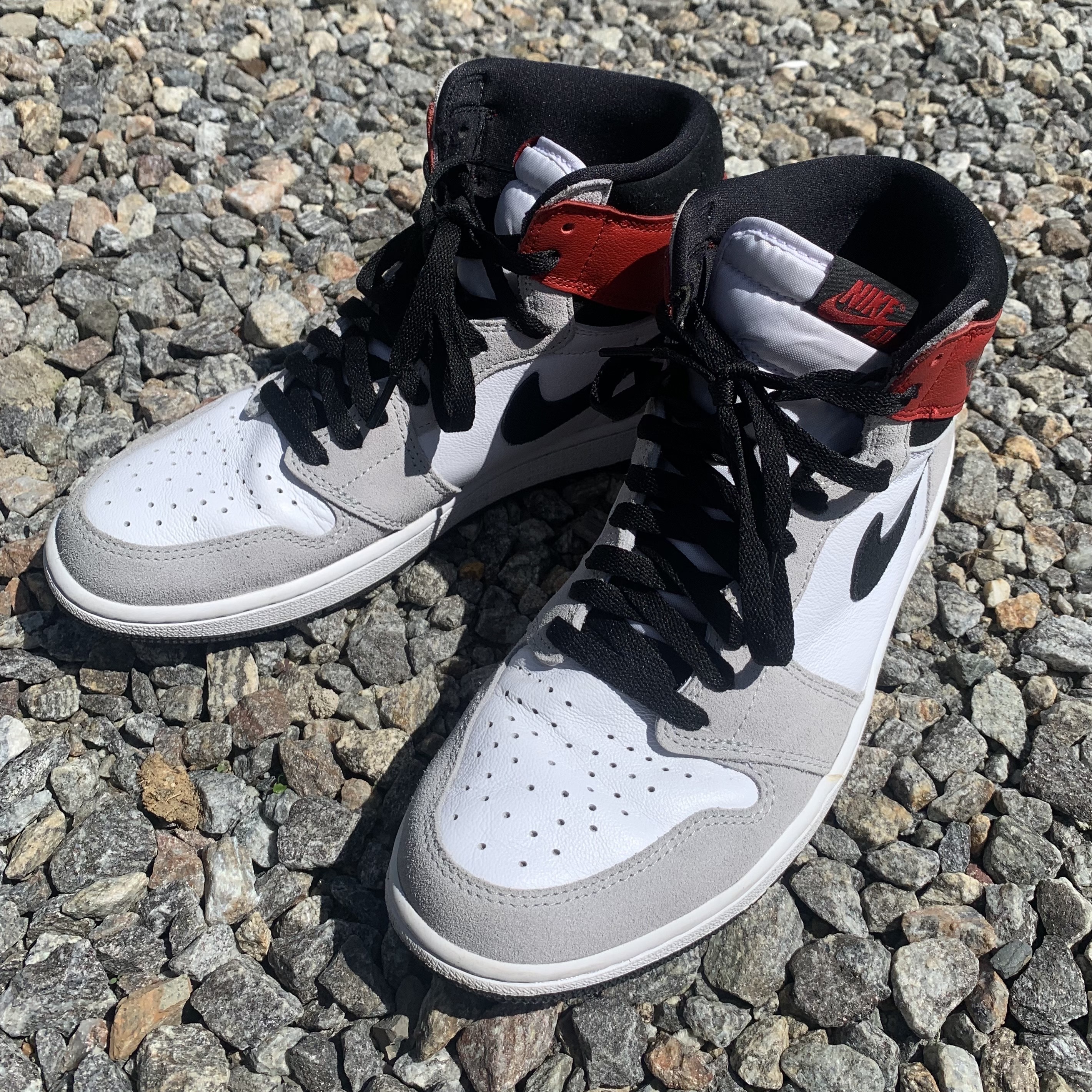 Jordan 1 Retro High OG Light Smoke Grey 착용 스타일