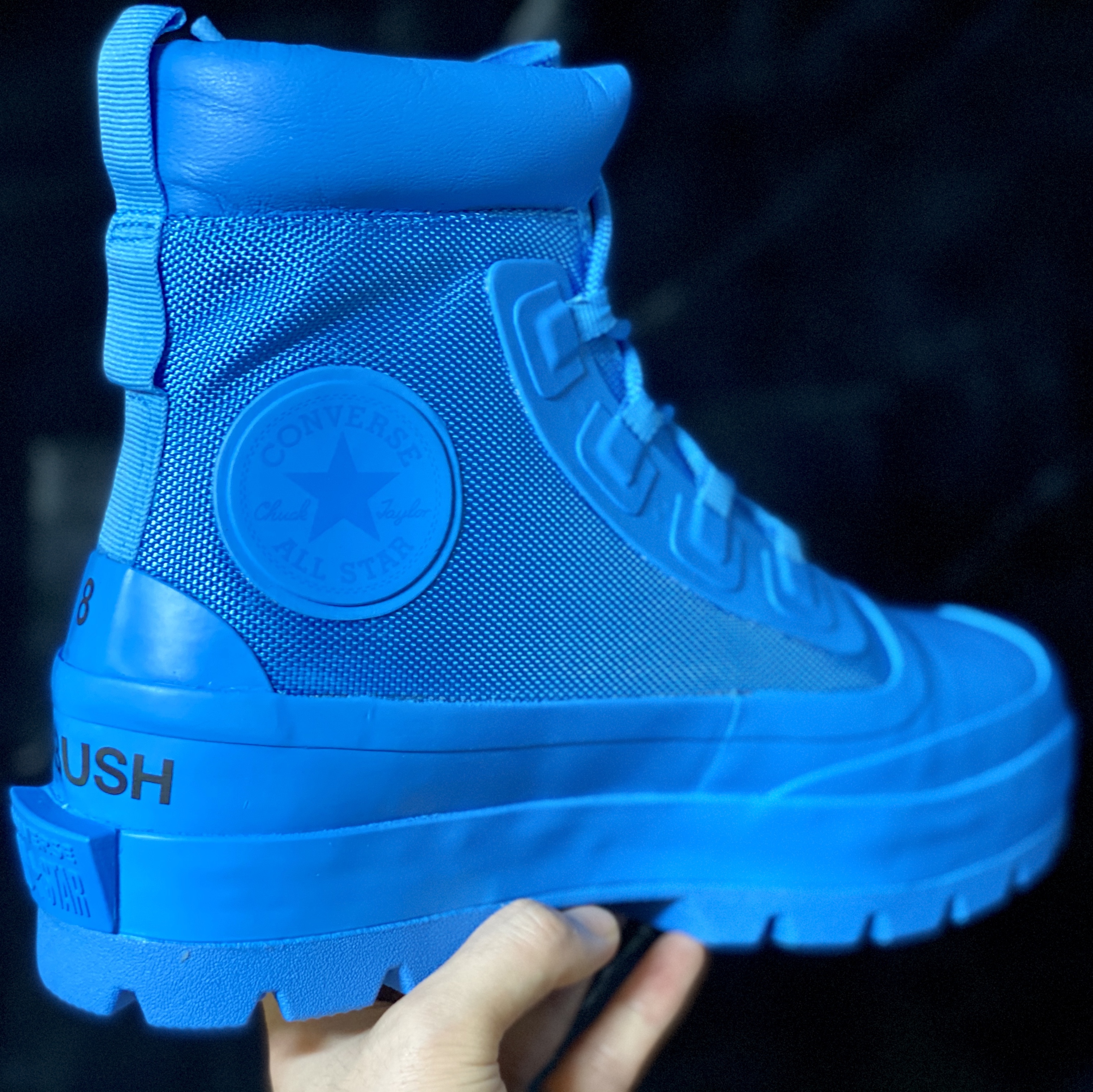 Converse x Ambush Chuck Taylor All Star Duck Boot Blithe 착용 스타일 - 1