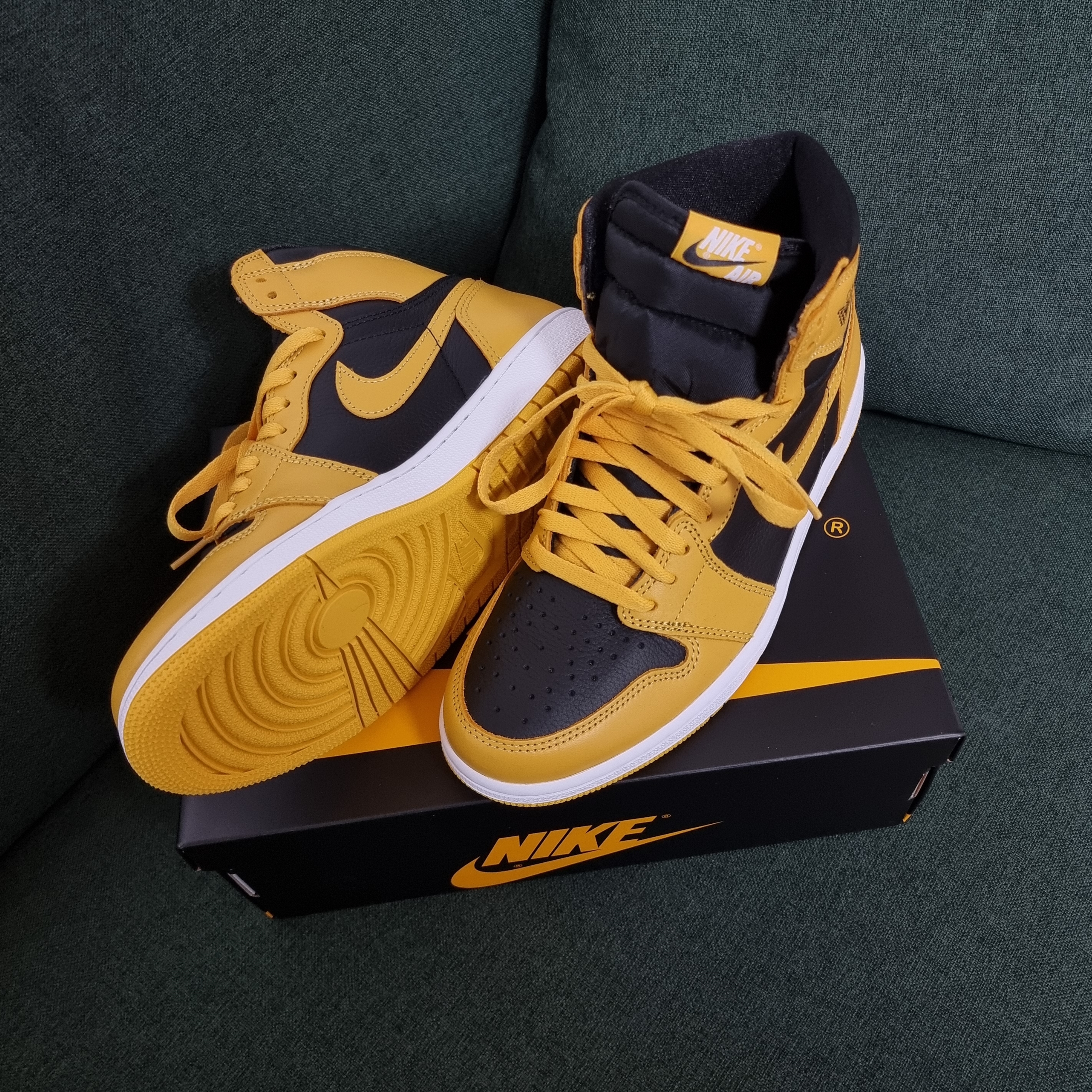 Jordan 1 Retro High OG Pollen 착용 스타일