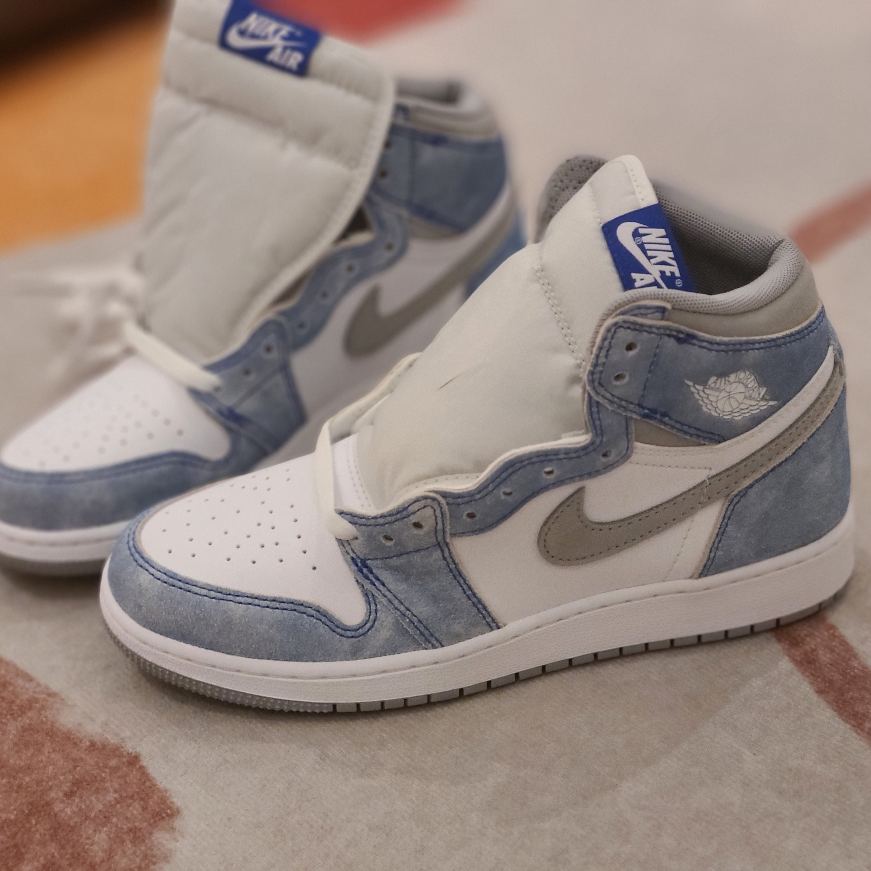 (GS) Jordan 1 Retro High OG Hyper Royal 착용 스타일