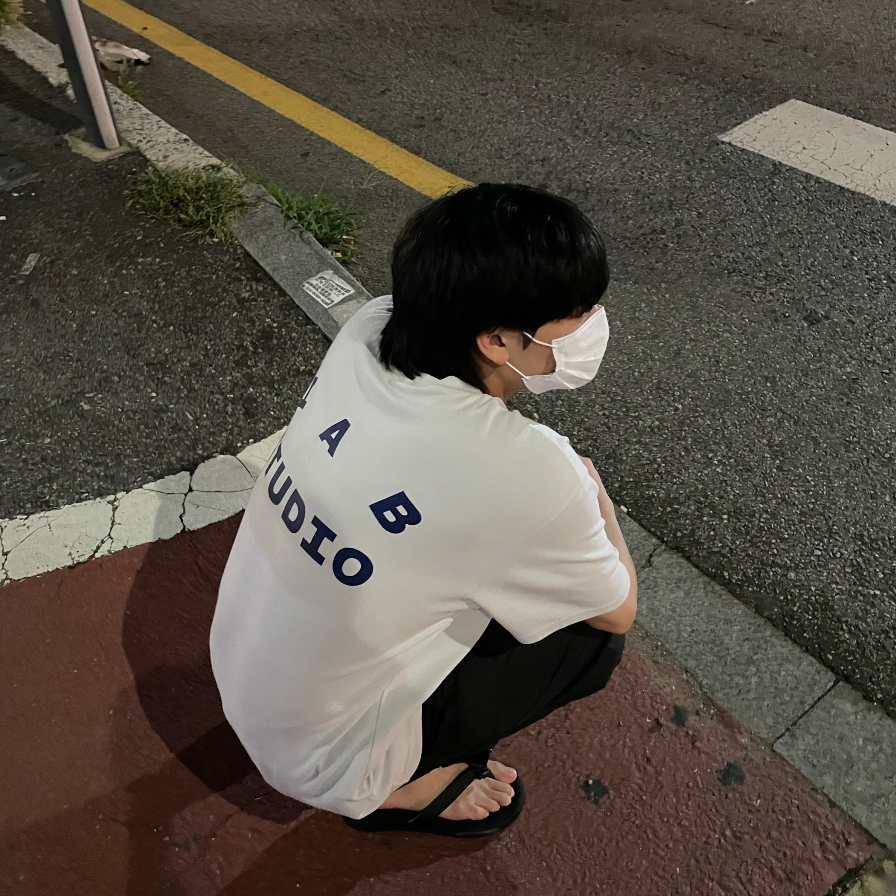 IAB Studio T-Shirt White 착용 스타일