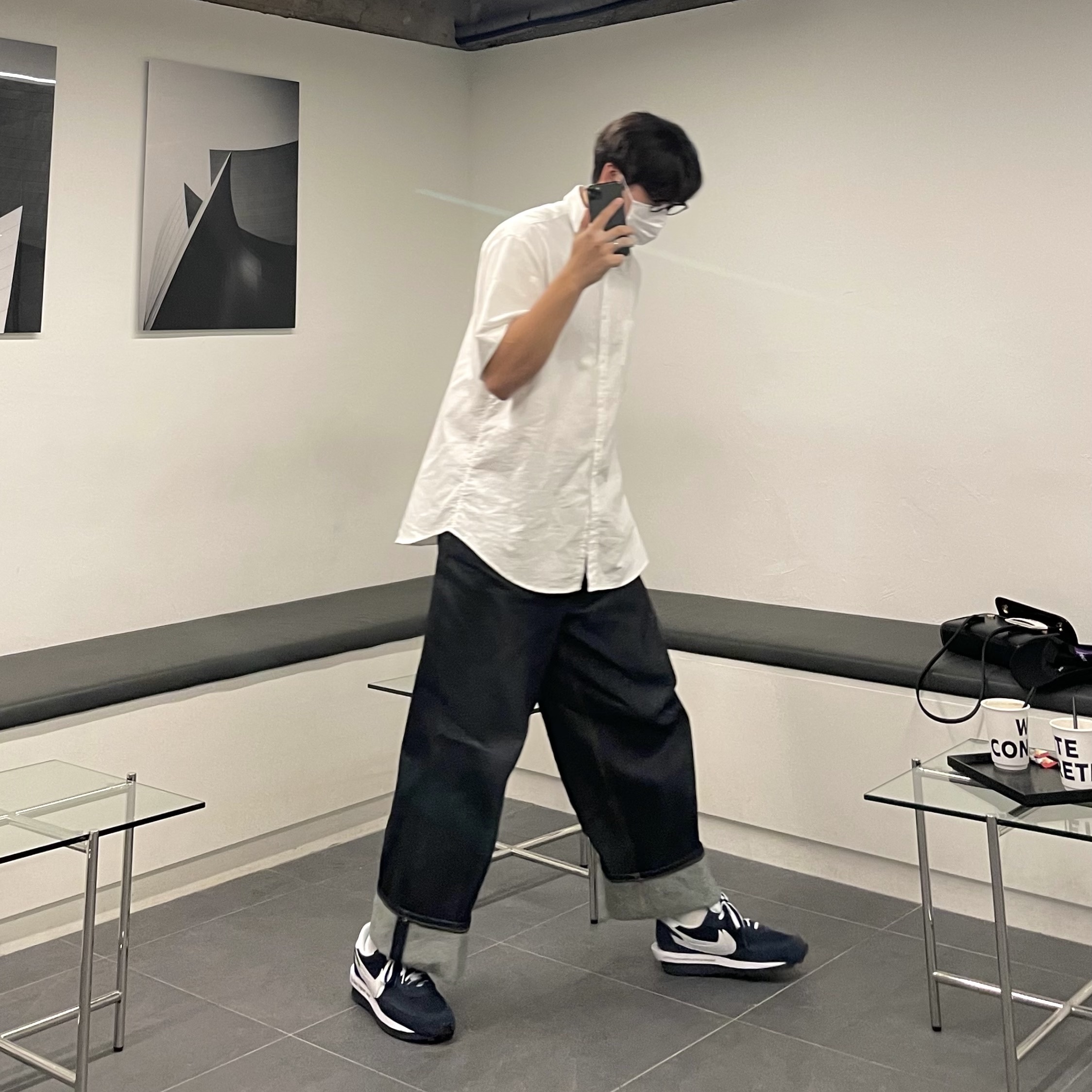 IAB Studio Socks Pack White Black, Nike x Sacai x Fragment LDWaffle Blackened Blue 착용 스타일 - 2