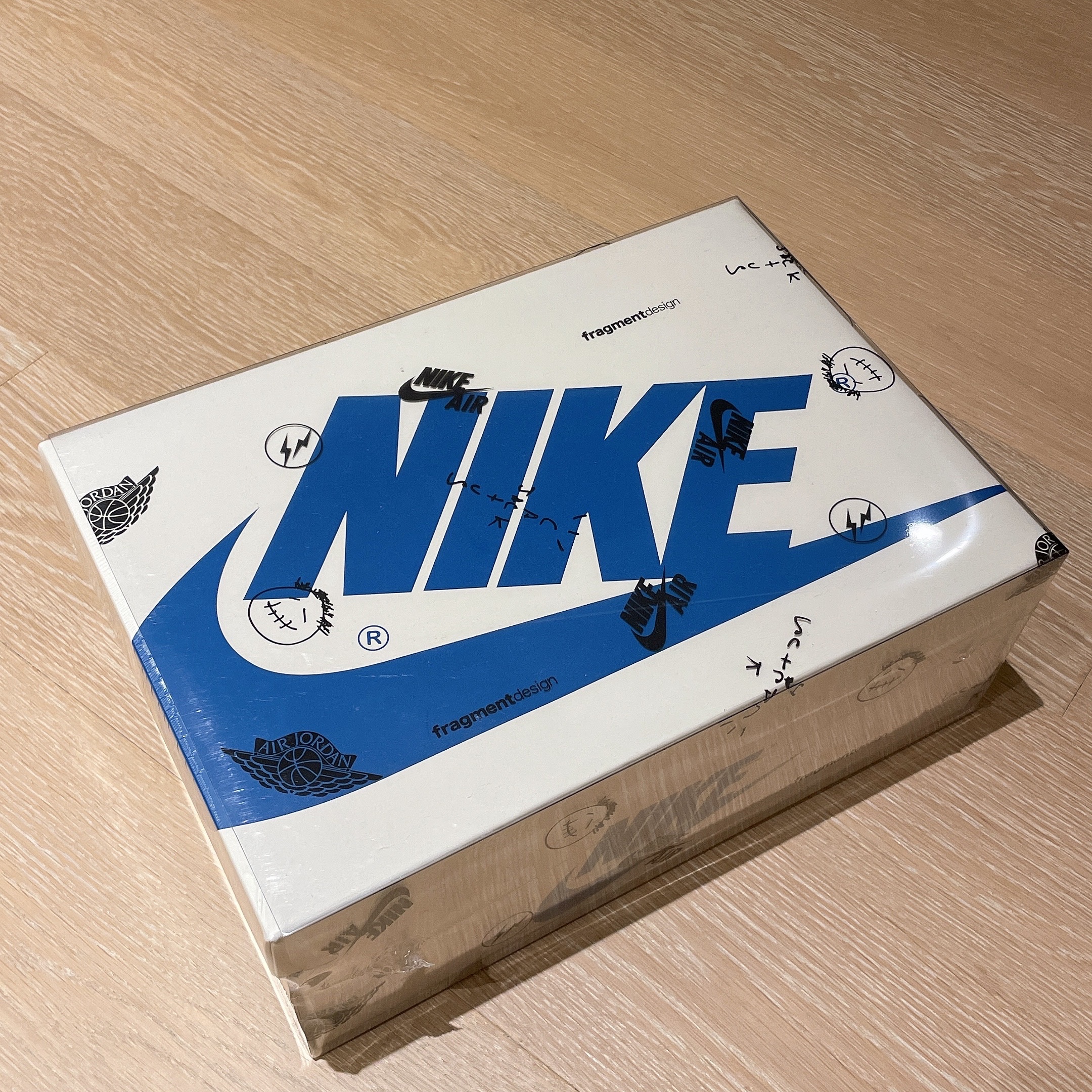 Jordan 1 x Travis Scott x Fragment Retro Low OG SP Military Blue 착용 스타일 - 1