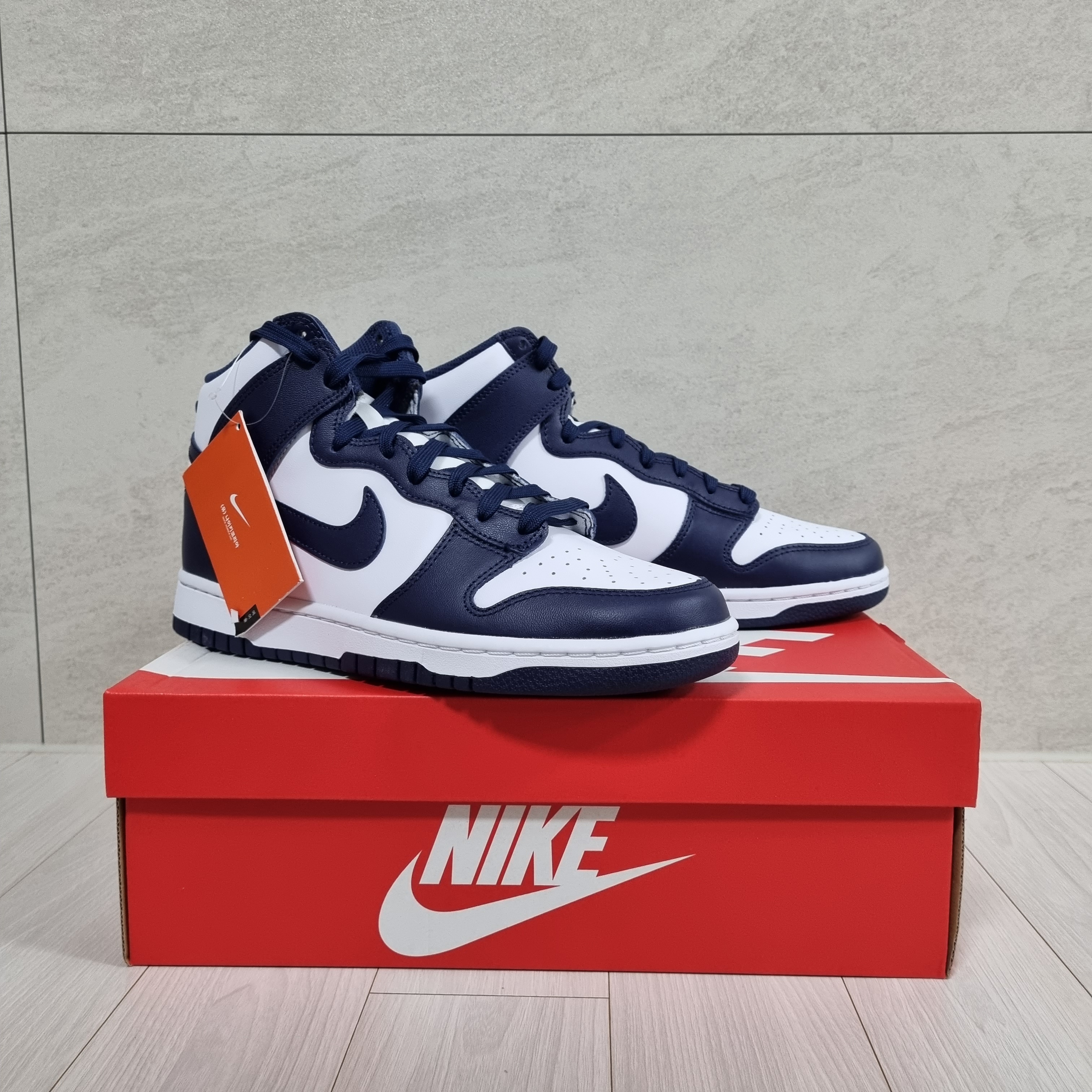 Nike Dunk High Retro Championship Navy 착용 스타일 - 4