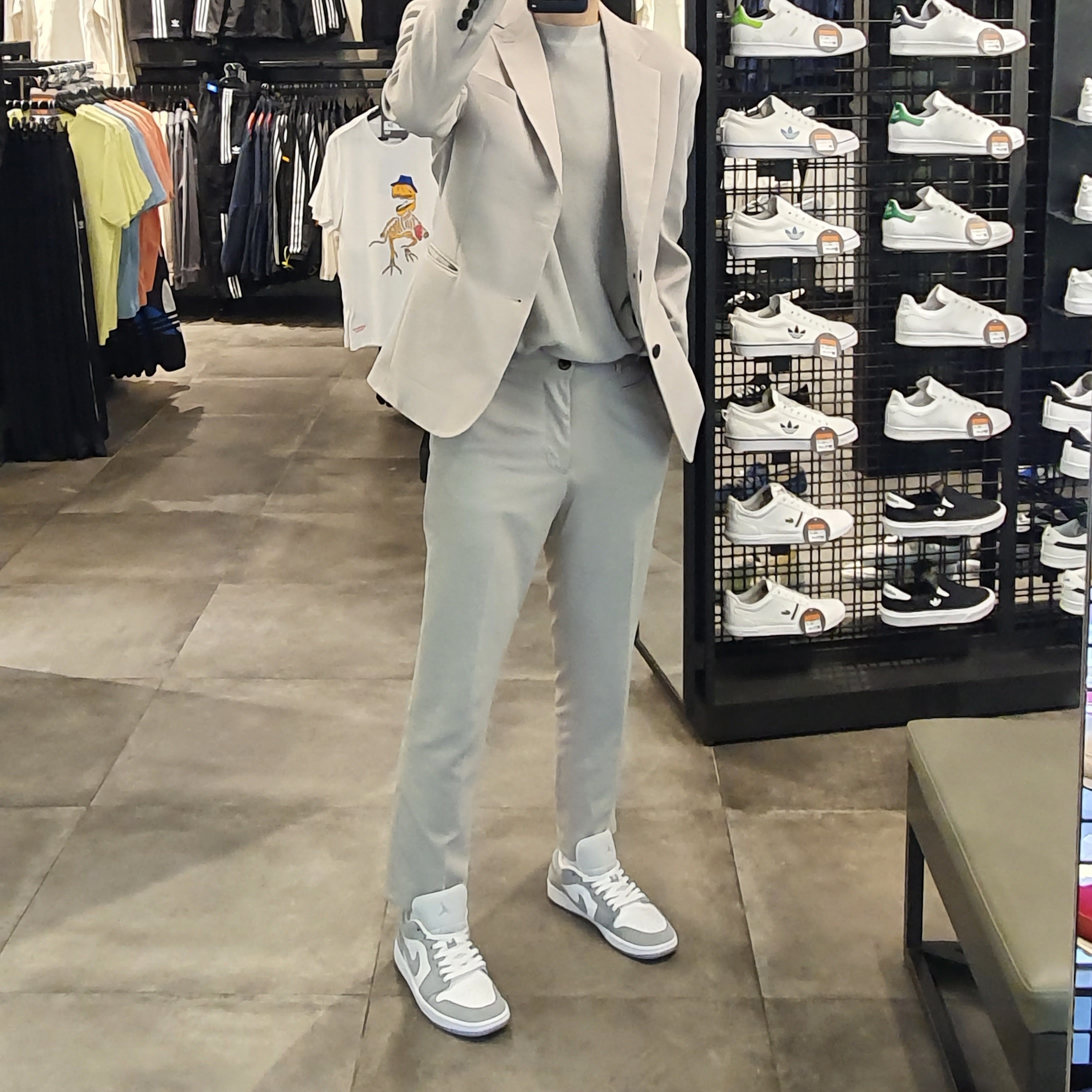 (W) Jordan 1 Low White Wolf Grey 착용 스타일