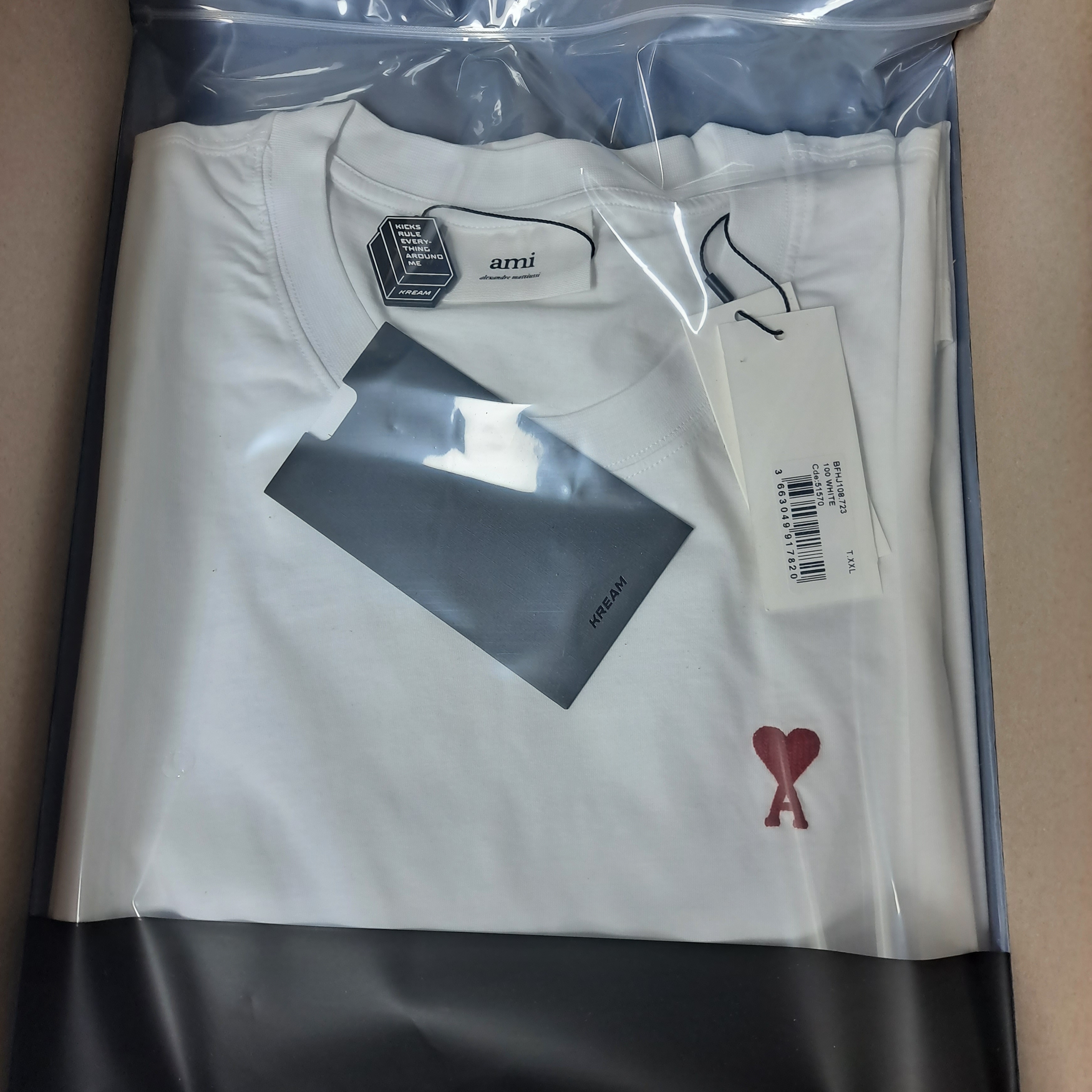 AMI de Coeur T-Shirt White Blanc 착용 스타일
