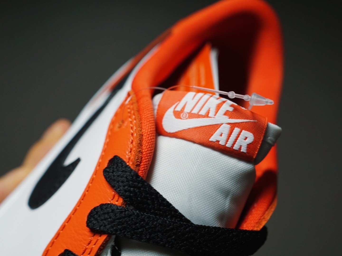 Jordan 1 Low OG Starfish 착용 스타일 - 3