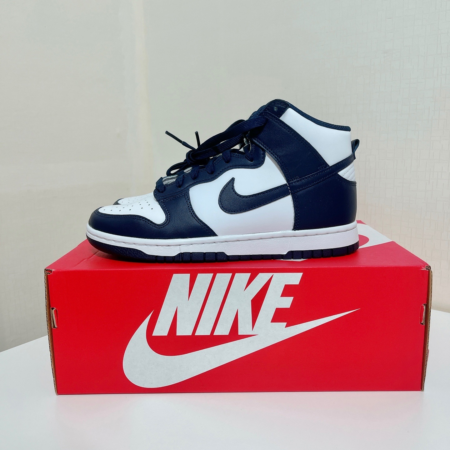 Nike Dunk High Retro Championship Navy 착용 스타일 - 1