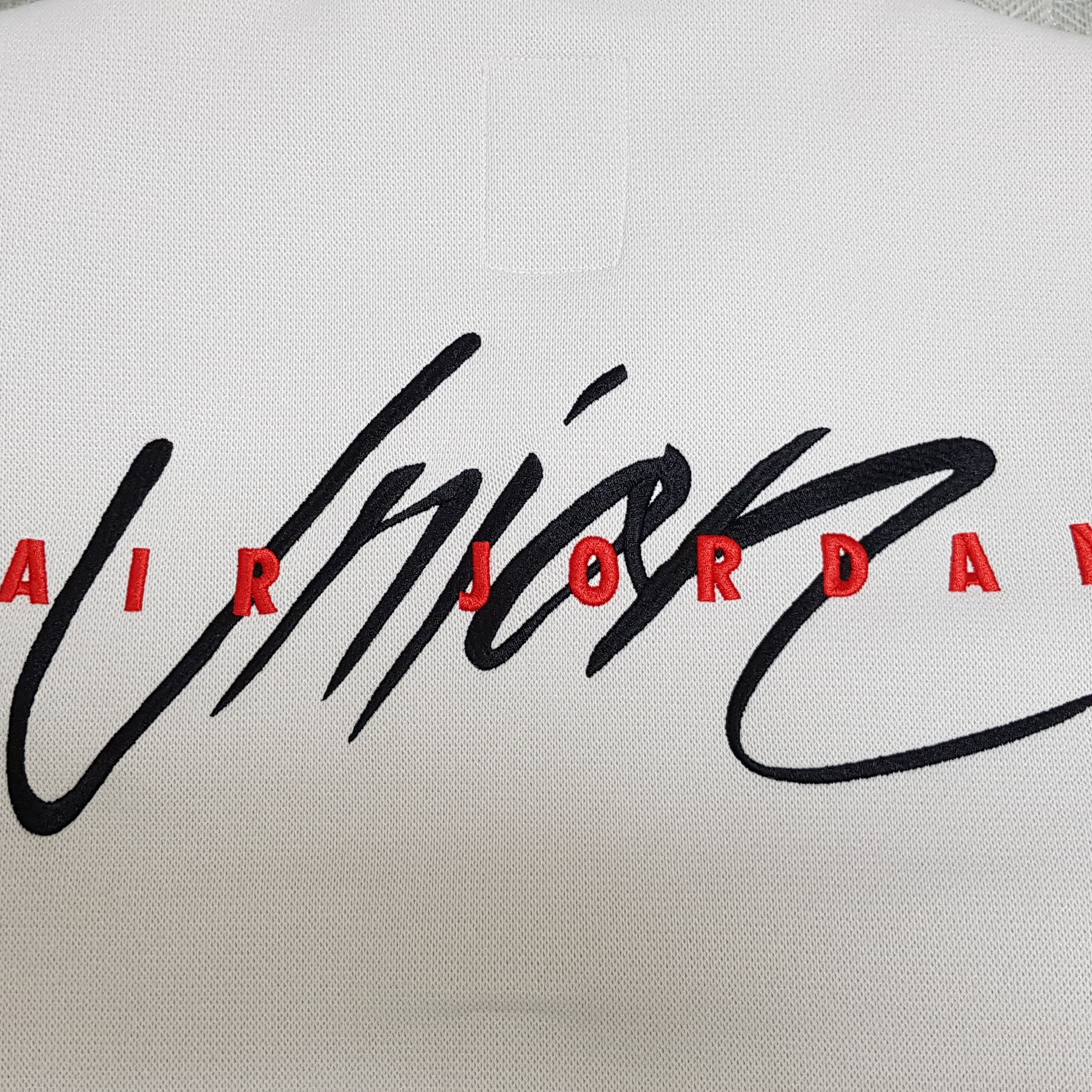 Jordan x Union Coaches Jacket Bone 착용 스타일