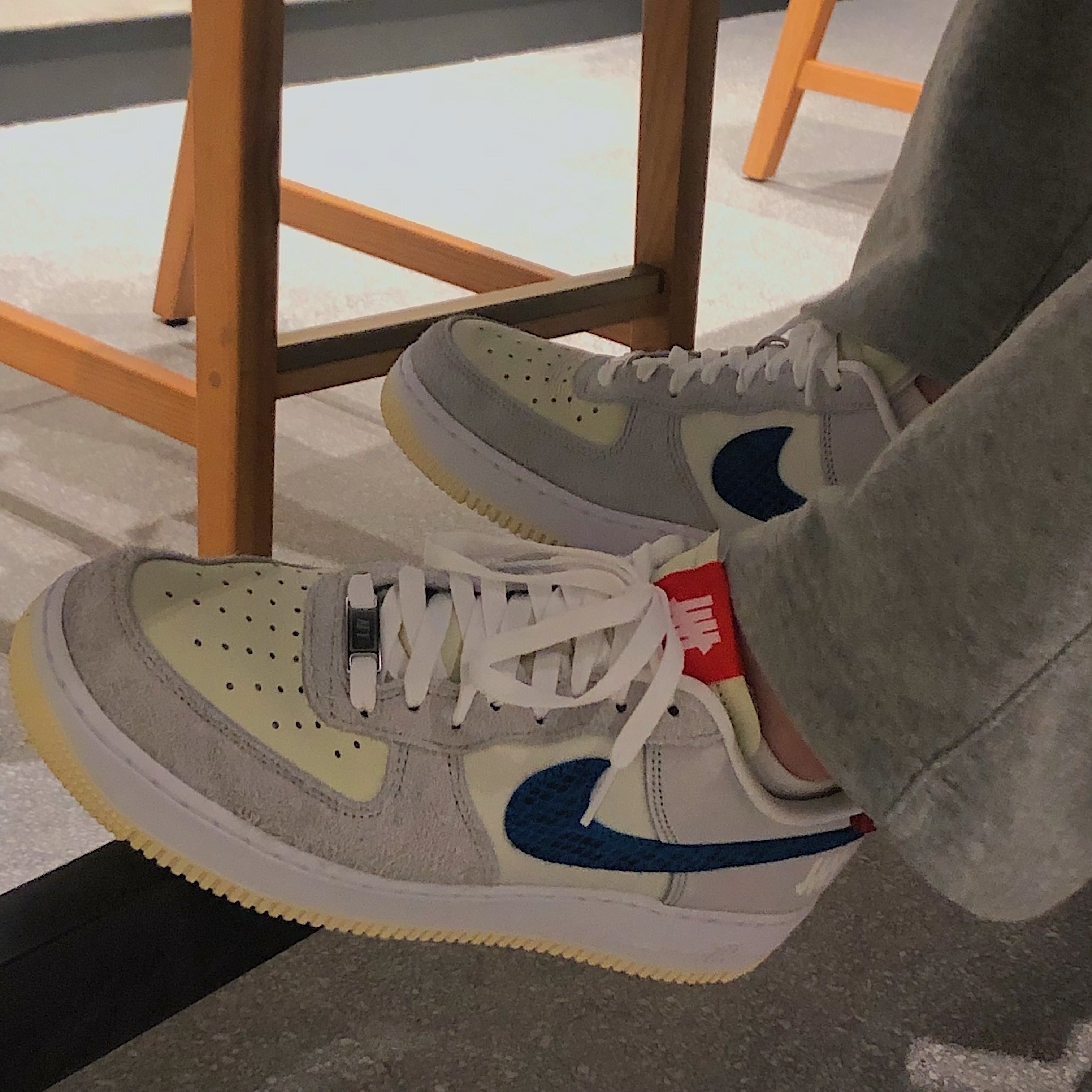 Nike x Undefeated Air Force 1 Low SP 5 On It 착용 스타일 - 2