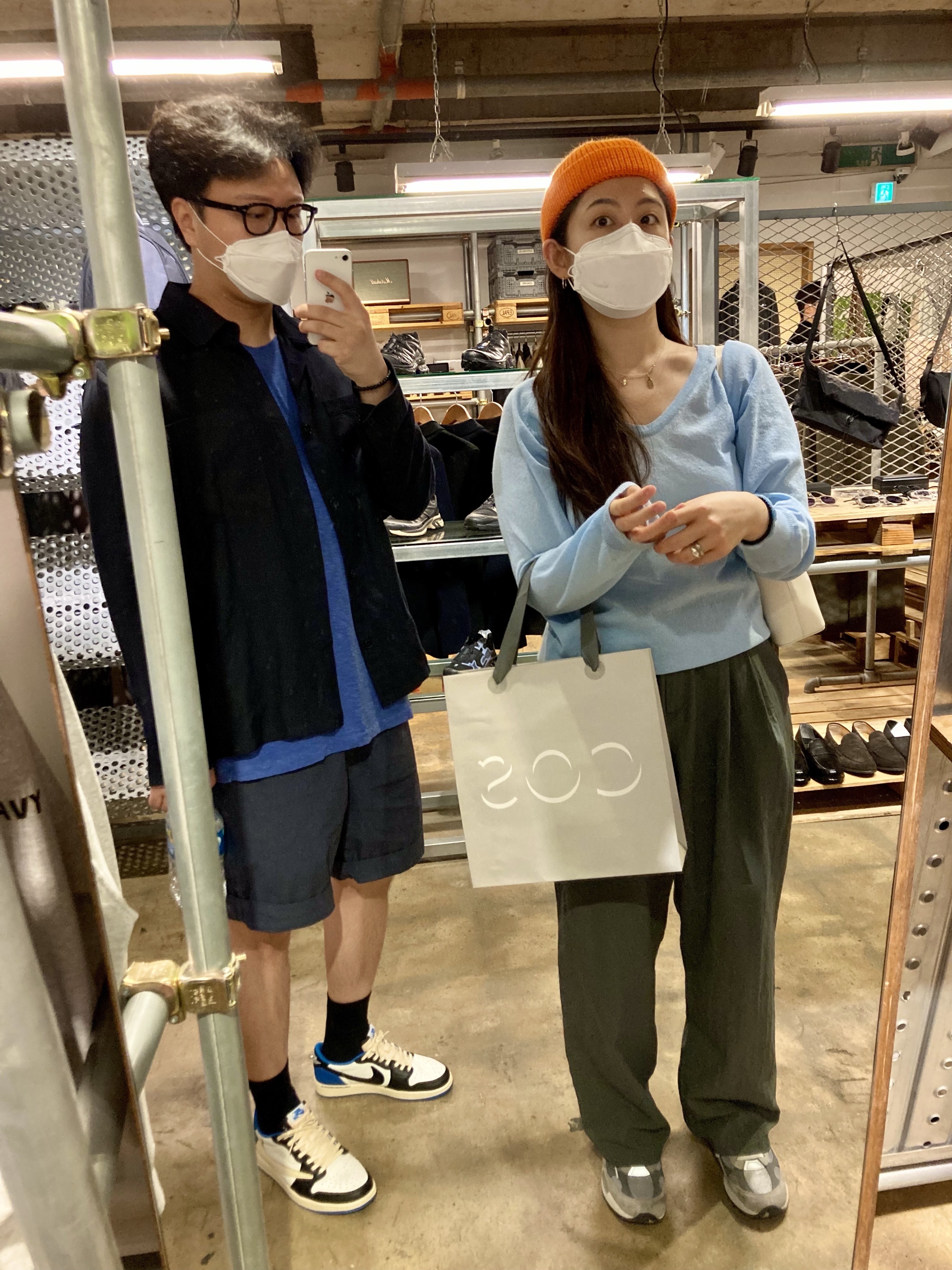 Jordan 1 x Travis Scott x Fragment Retro Low OG SP Military Blue 착용 스타일