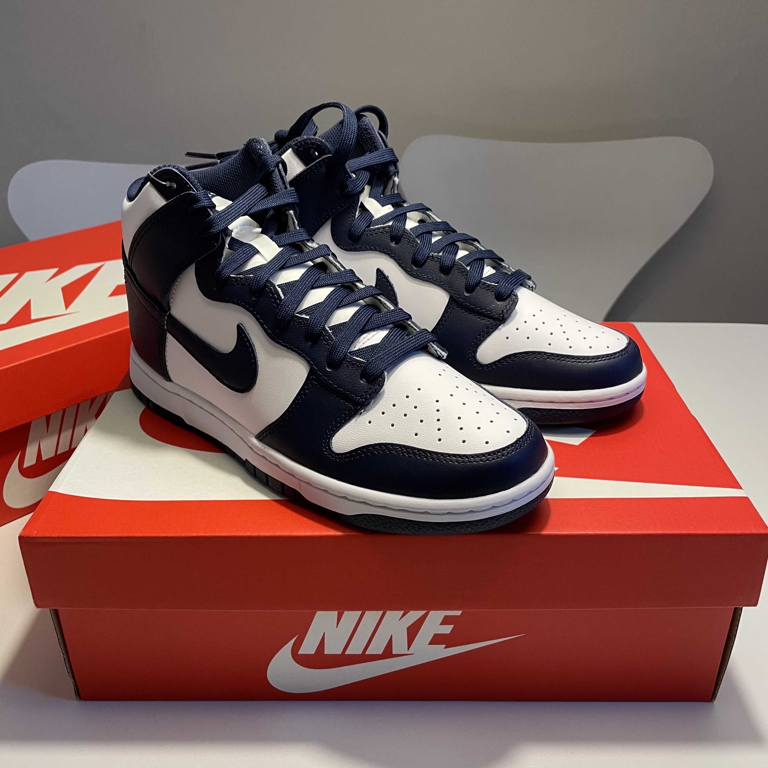 Nike Dunk High Retro Championship Navy 착용 스타일 - 4