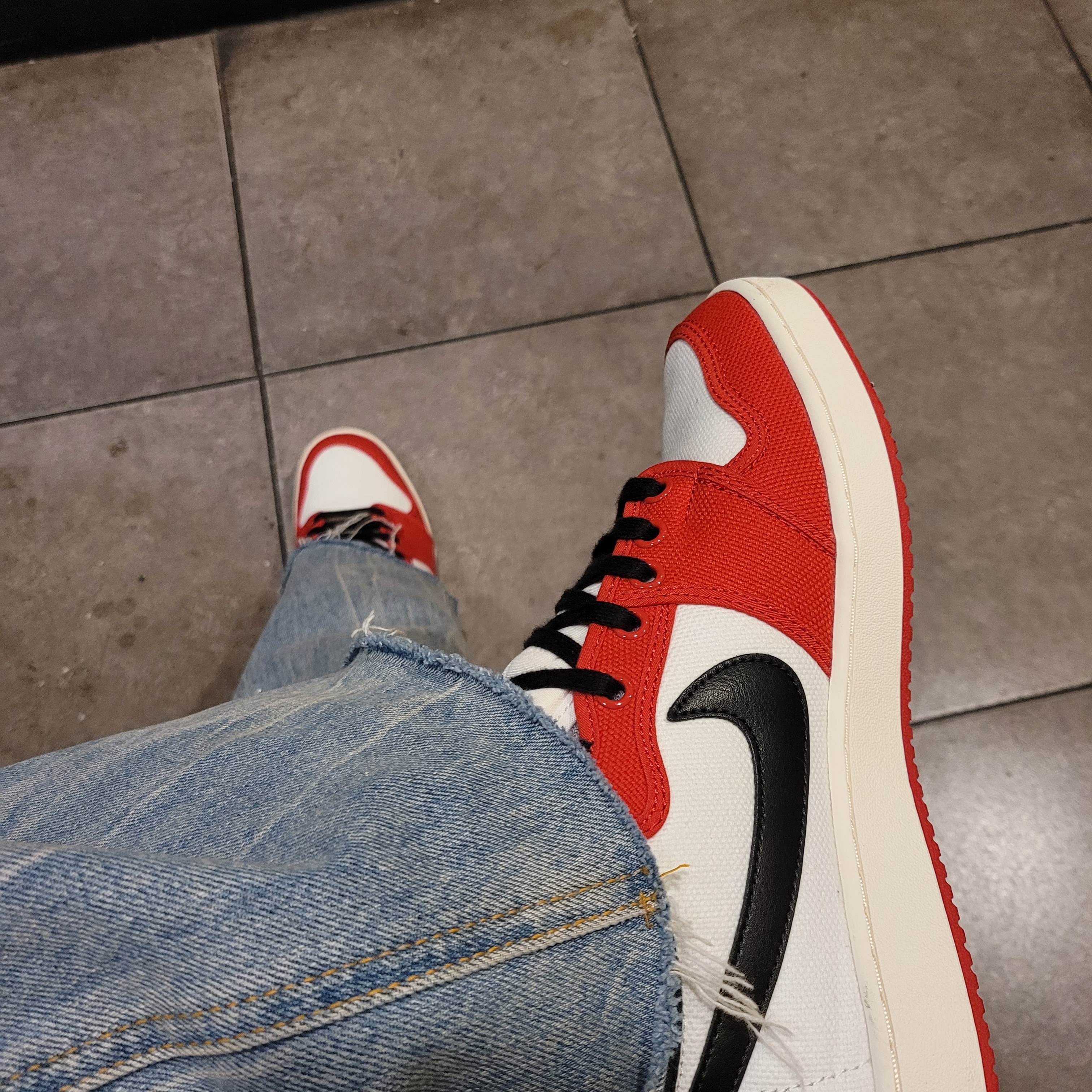 Jordan 1 KO Chicago 2021 착용 스타일 - 3